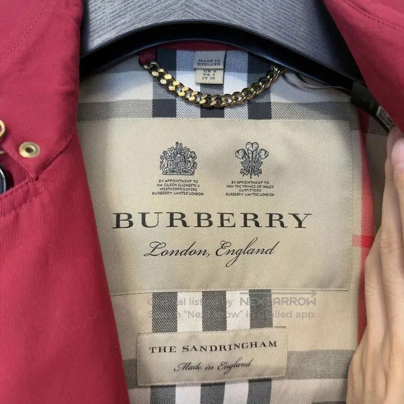Burberry Burberry Women's Burgundy Mid-Length Trench Coat. Size S / US 4 / IT 40 - 3 Thumbnail