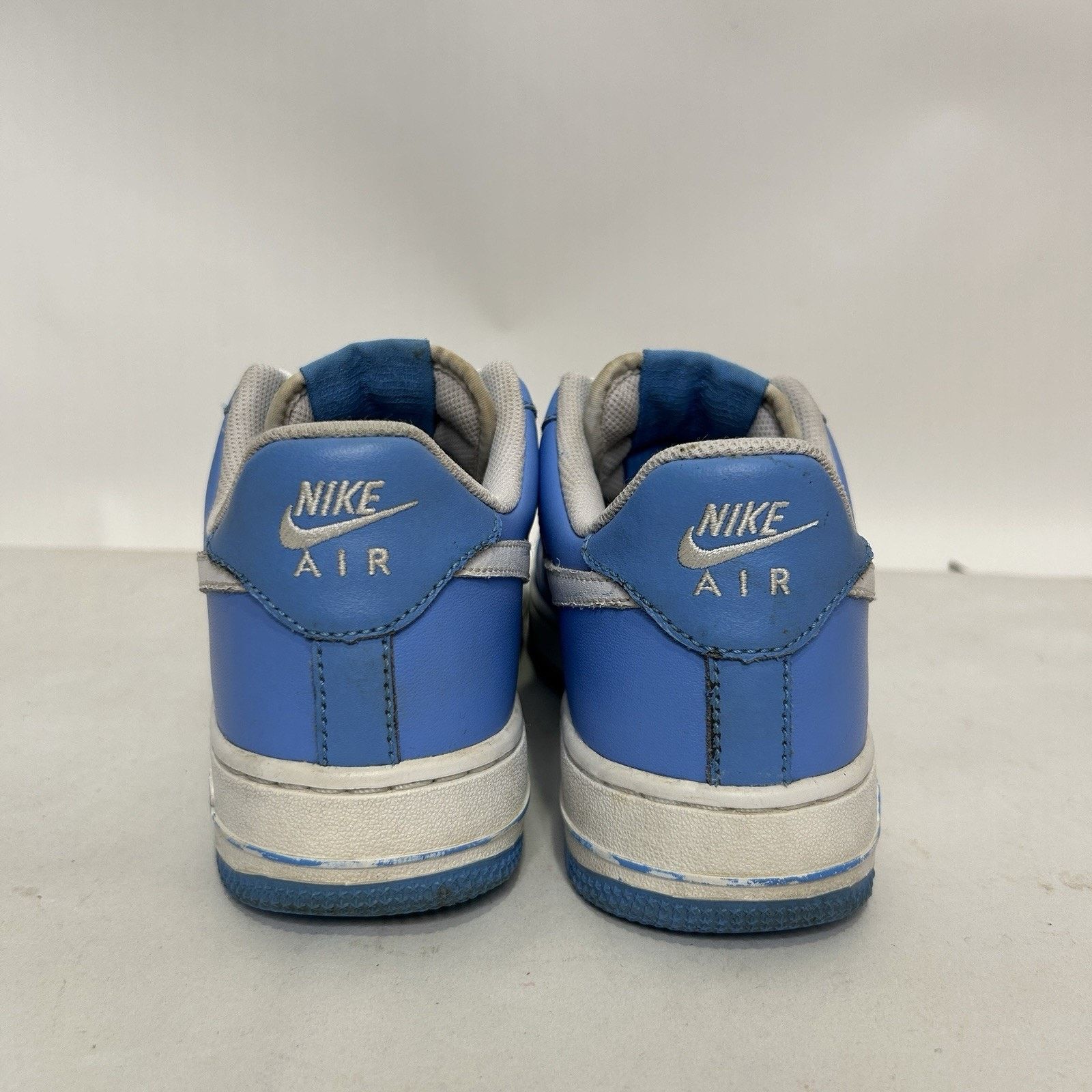 Nike Nike Air Force 1 ‘07 WMNS “University Blue White” Size US 7 / IT 37 - 5 Thumbnail