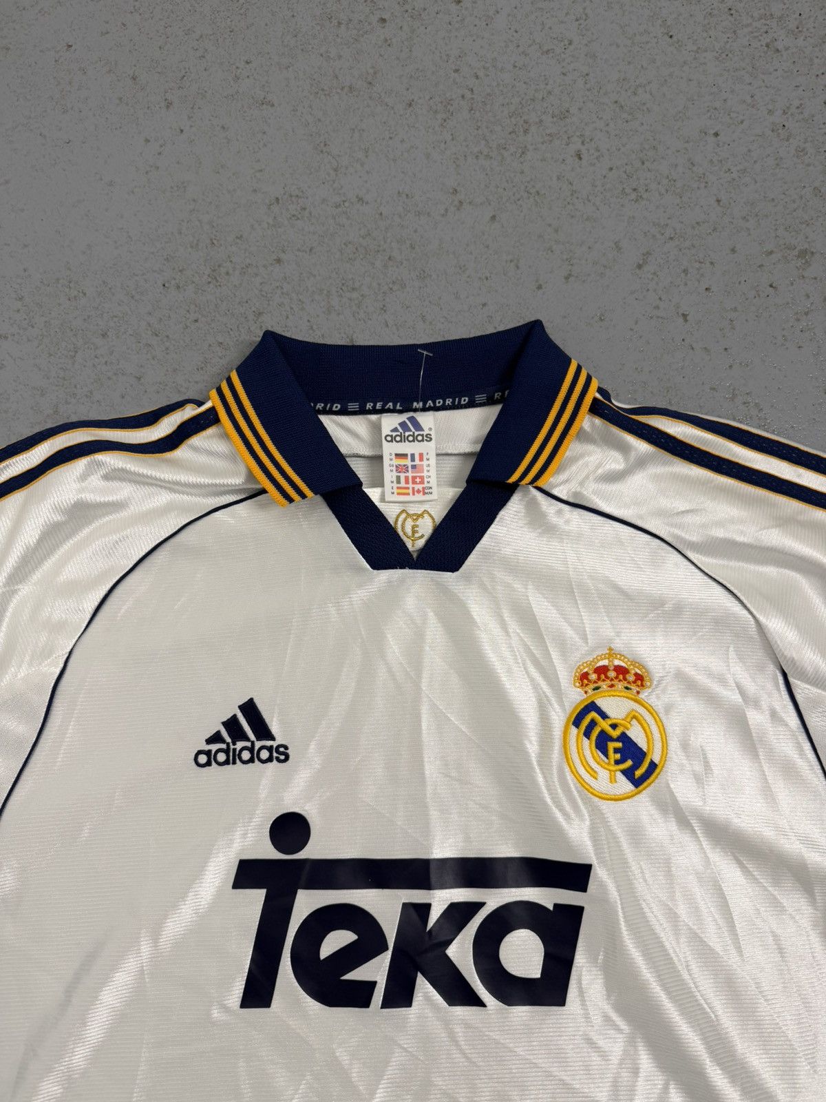 Adidas Vintage 1998/2000 Adidas Real Madrid Soccer Jersey Size US M / EU 48-50 / 2 - 3 Thumbnail