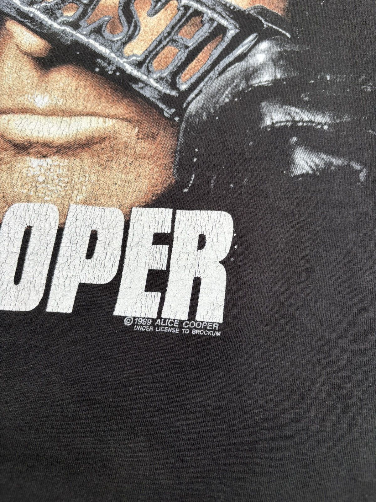 Band Tees Vintage 80s Alice Cooper Trashes Europe tour t shirt Size US L / EU 52-54 / 3 - 3 Thumbnail