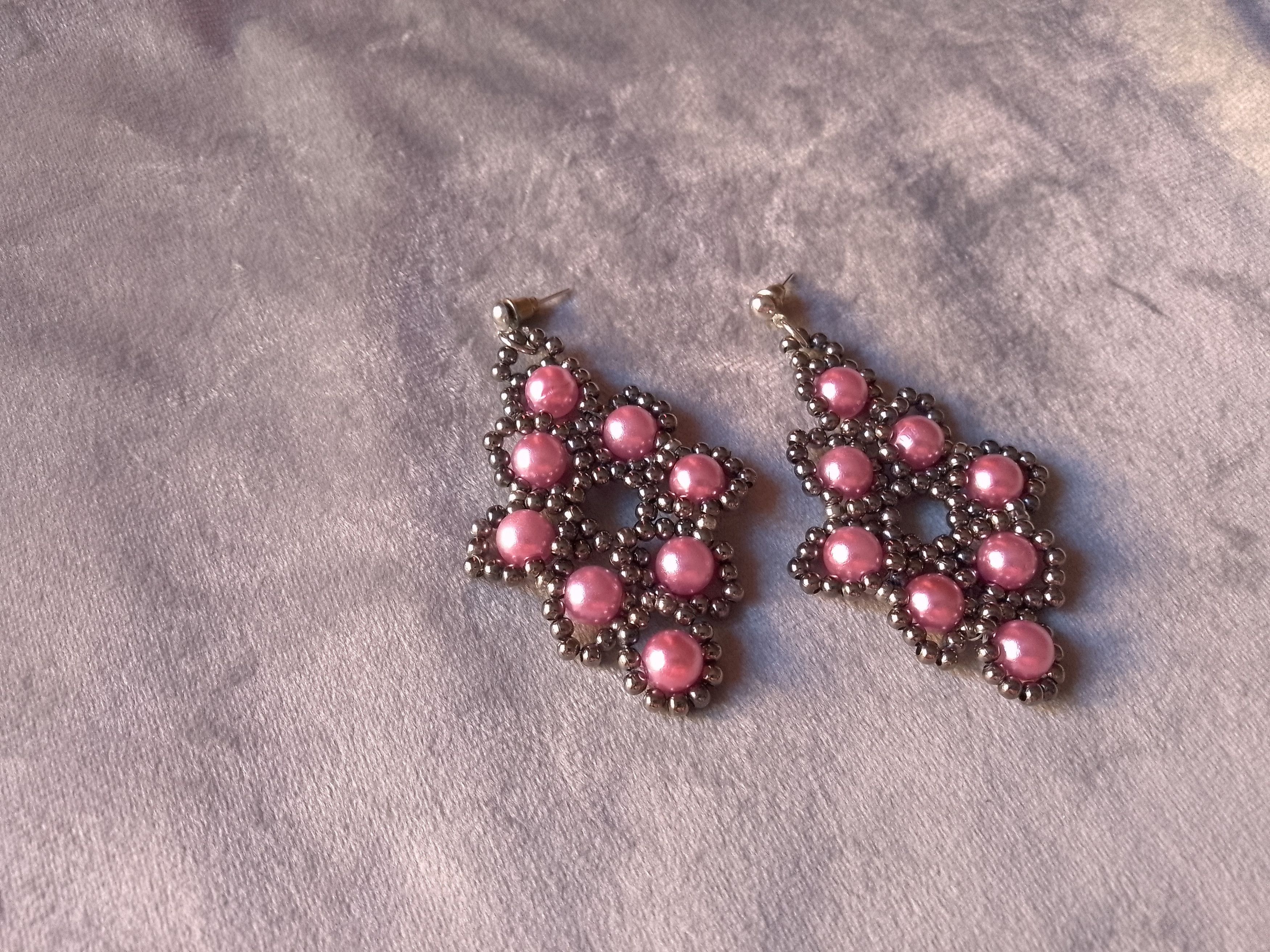 Handmade Earrings Long Flower Shape Pink Pearls Brass Size ONE SIZE - 5 Thumbnail