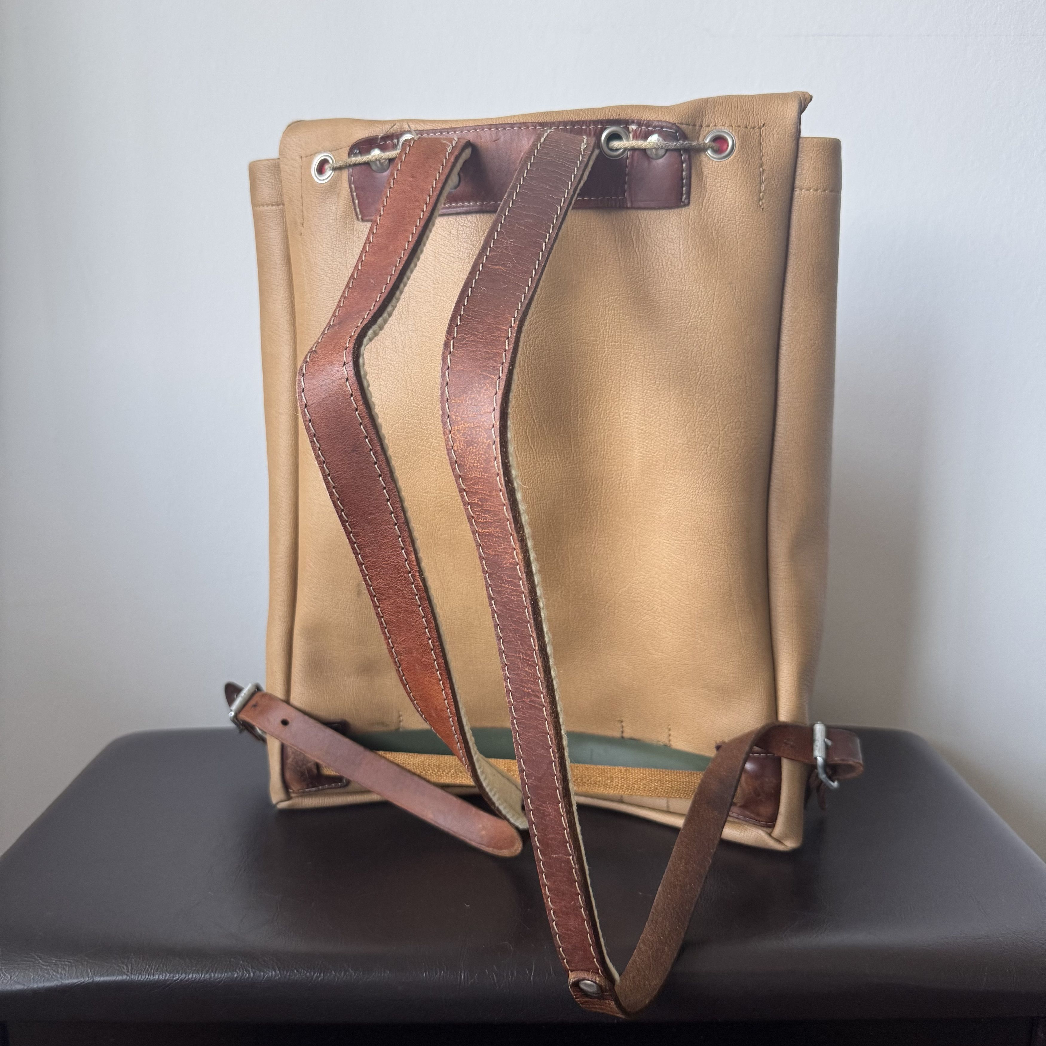 Japanese Brand × Vintage Vintage Army Military Hiking Riri 30s Leather Backpack Size ONE SIZE - 7 Thumbnail