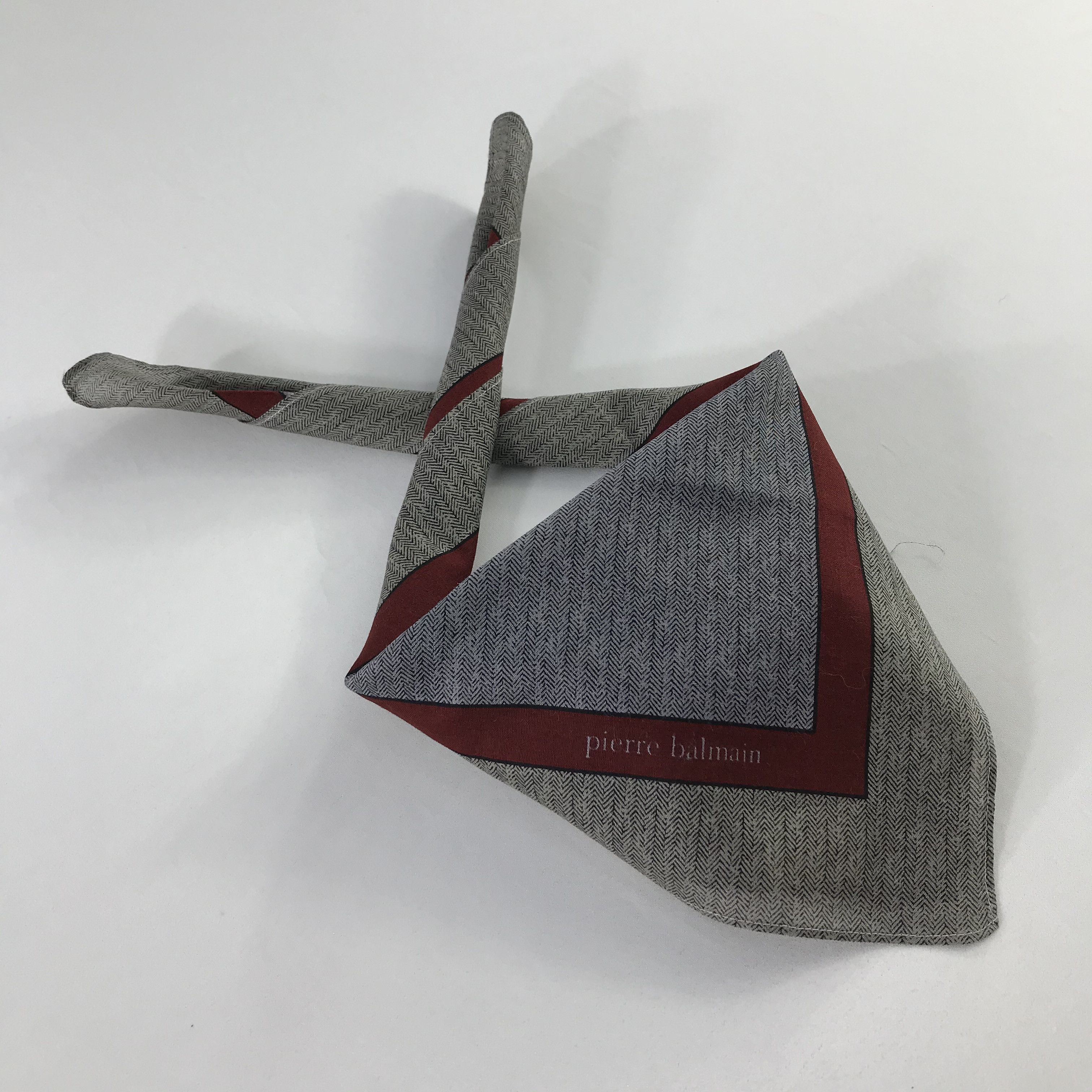 Pierre Balmain × Vintage Pierre Balmain Bandana / Handkerchief / Neckerchief - S1006 Size ONE SIZE - 3 Thumbnail
