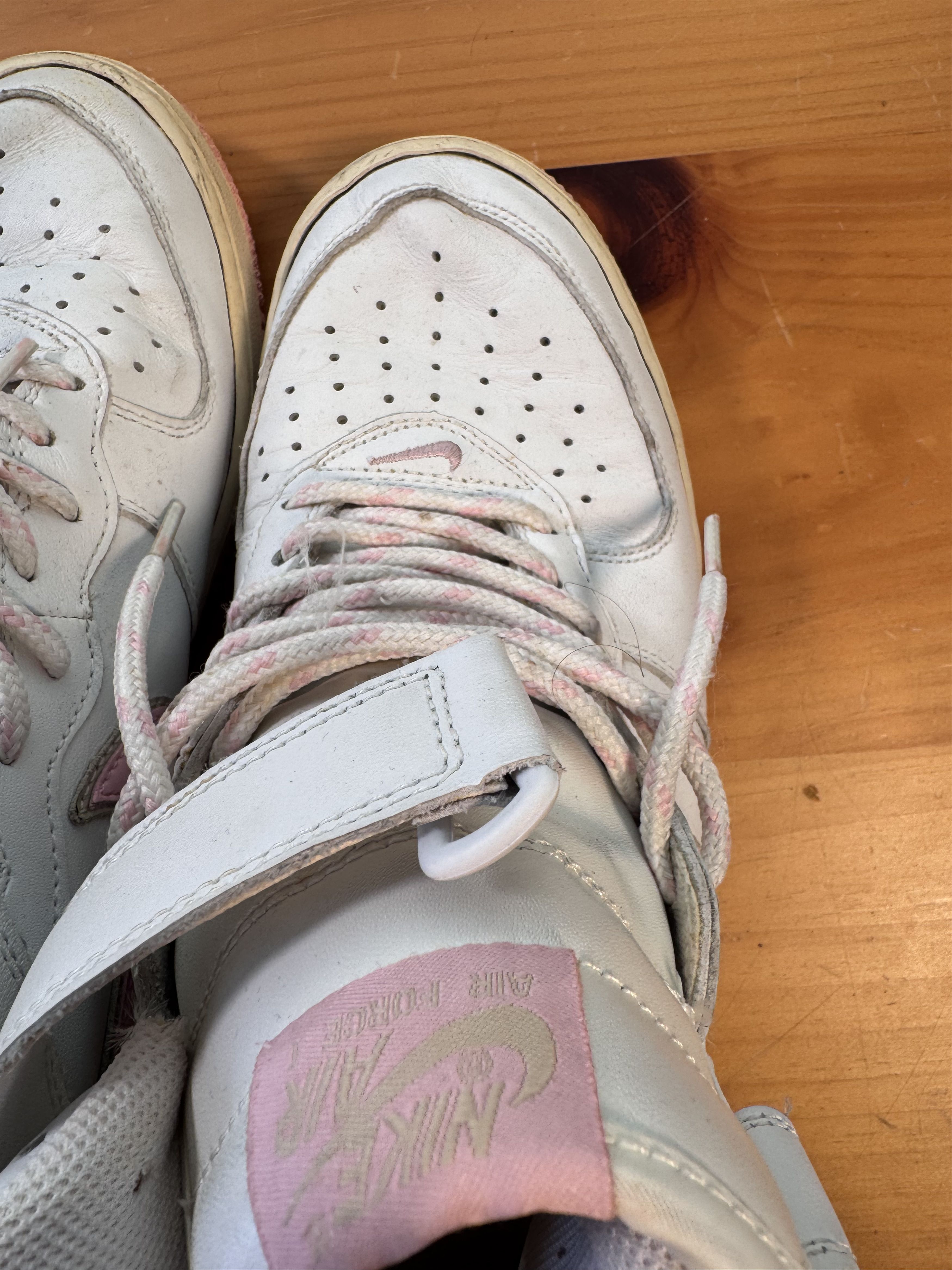 Nike 2005 Nike Wmns Air Force 1 Mid 'White Shy Pink' double Size US 7.5 / EU 40-41 - 7 Thumbnail