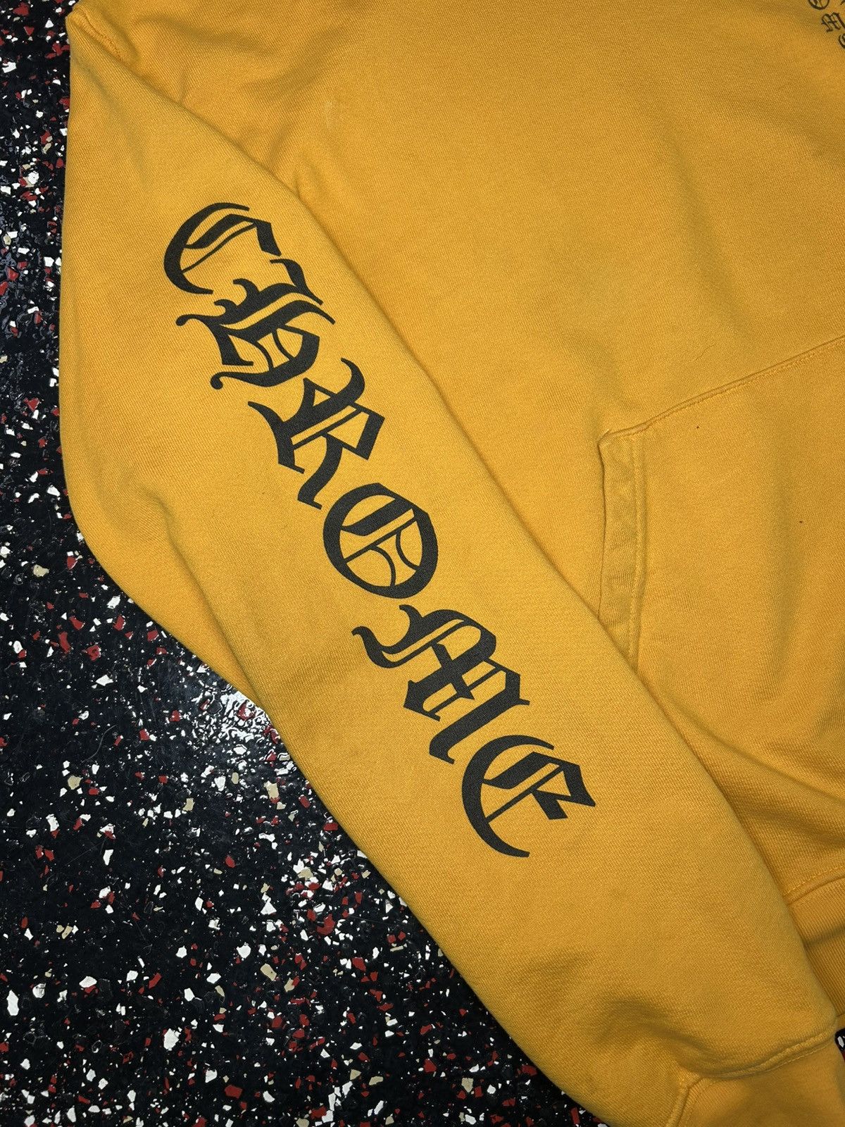 Chrome Hearts Chrome Hearts mustard script hoodie Size US M / EU 48-50 / 2 - 5 Thumbnail