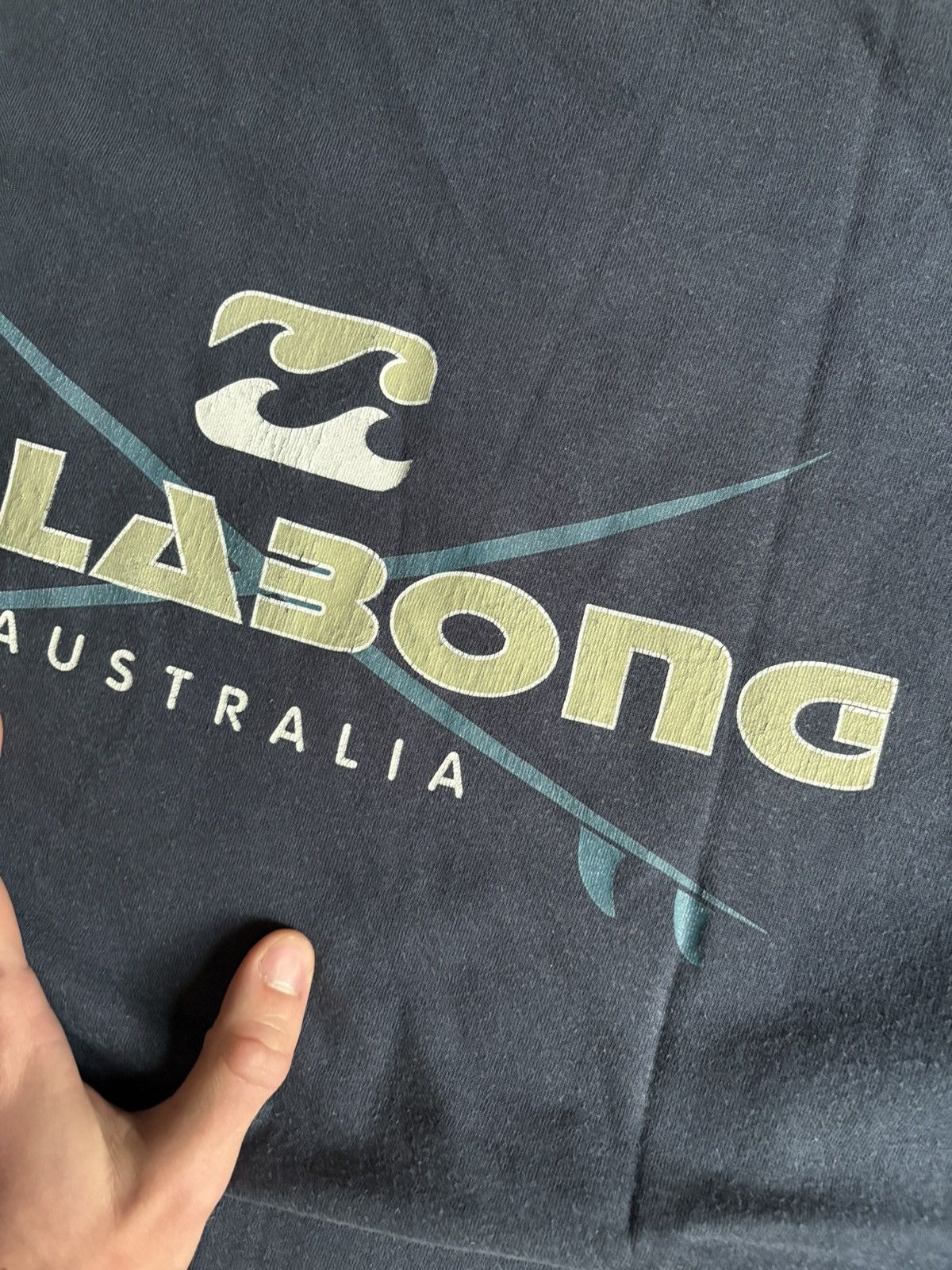 Billabong Rare 90s Billabong Distressed Faded Australian Surf T-Shirt Size US XL / EU 56 / 4 - 5 Thumbnail