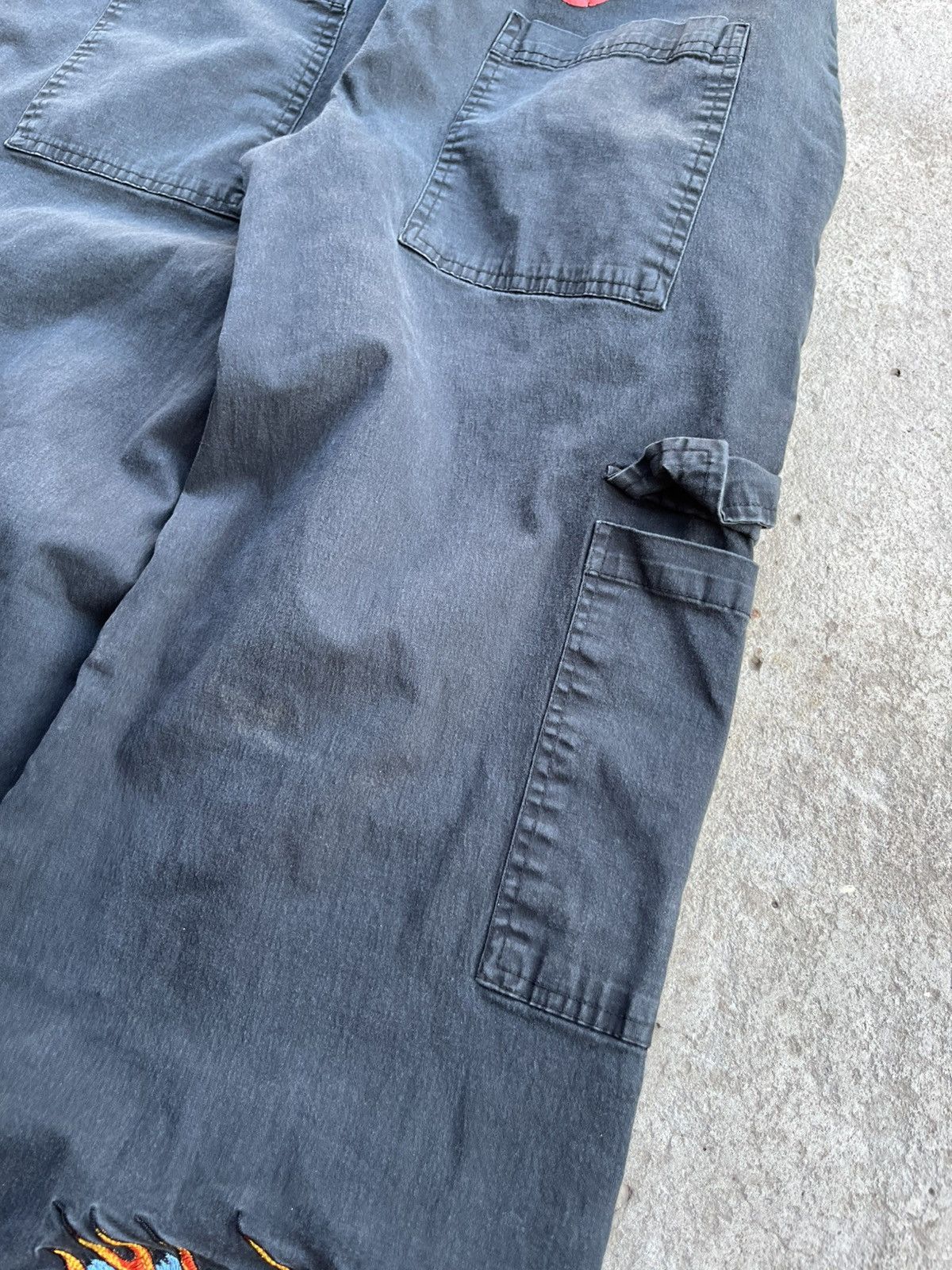 Ed Hardy Ed Hardy x Urban Outfitters Big Logo Cargo Parachute Pants Size 27" / US 4 / IT 40 - 18 Thumbnail