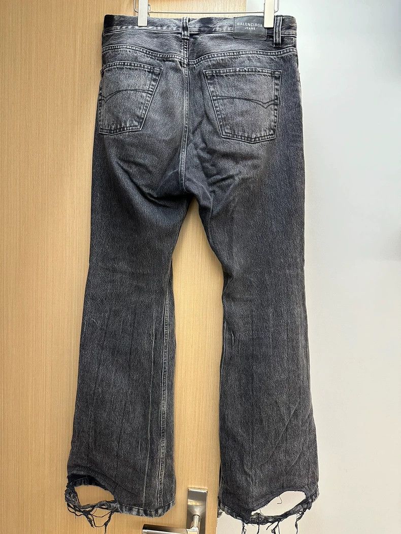 Balenciaga Balenciaga size S Slight Flare Denim Pants Size US 27 - 3 Thumbnail