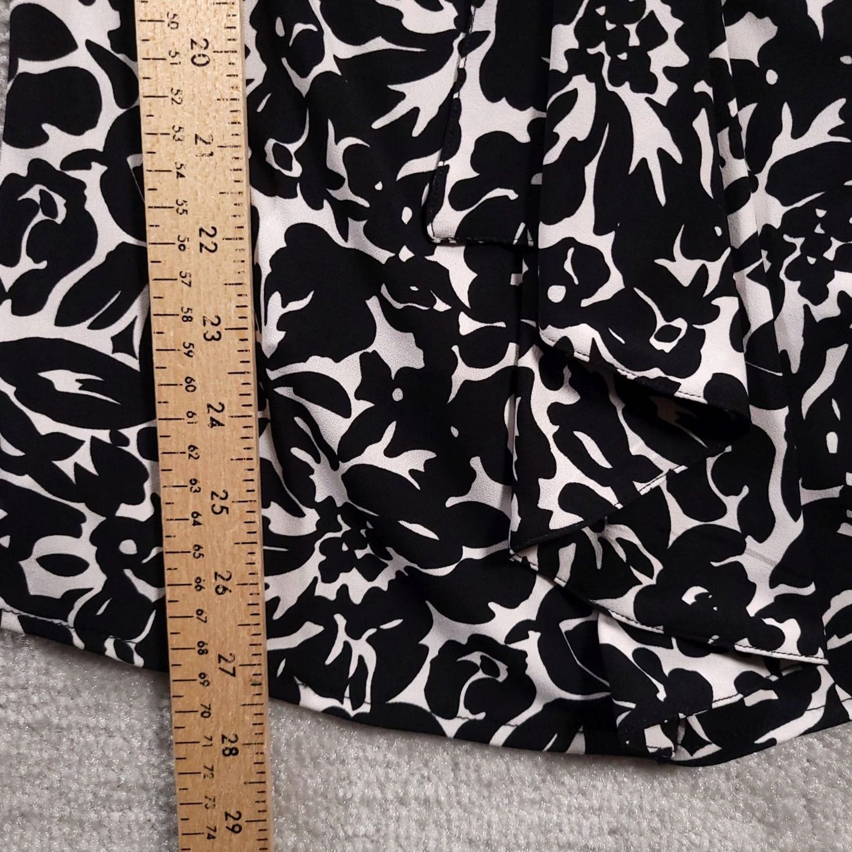 Vintage Pursuits, Ltd. Shirt Women's Small Black White Sleeveless Tank Floral Stretch Size S / US 4 / IT 40 - 4 Thumbnail