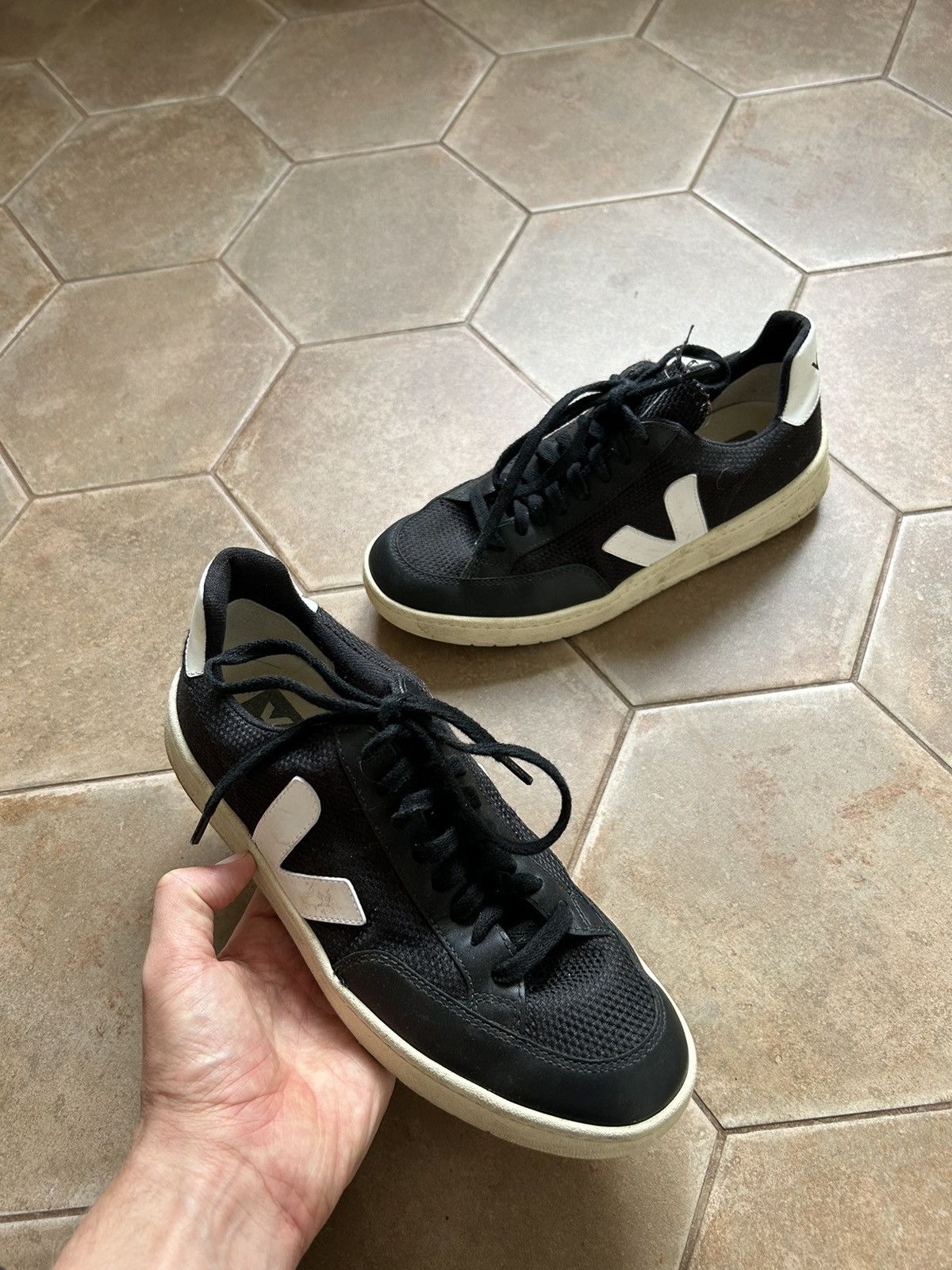 Designer × Veja VEJA leather mens shoes Size US 8 / EU 41 - 2 Thumbnail