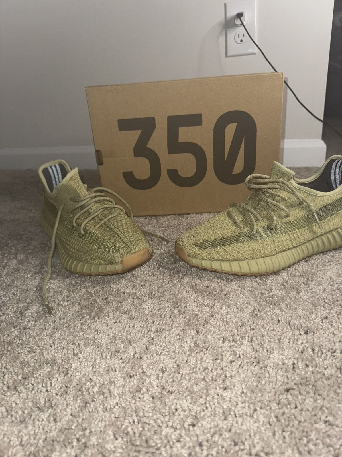 Adidas Yeezy Boost 350 V2 Sulfur Size US 11 / EU 44 - 10 Thumbnail