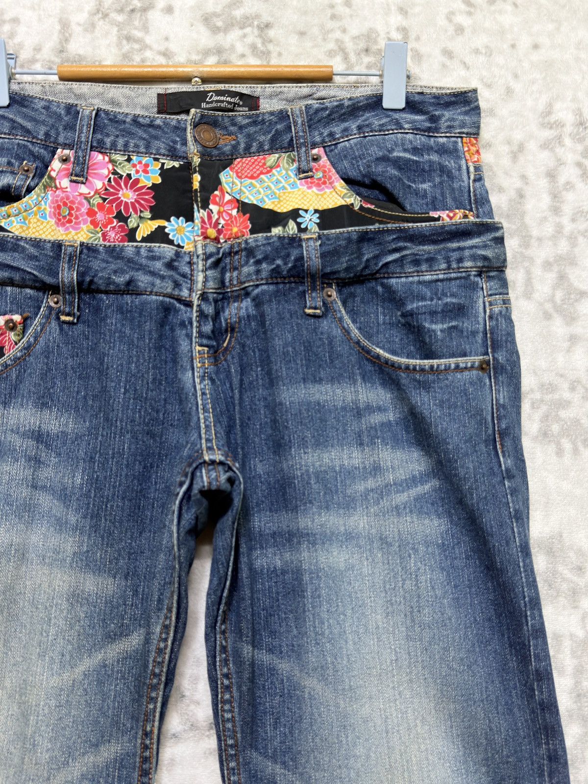 Japanese Brand Vintage Dominate Double Waist Floral Accent Straight Jeans Size US 32 / EU 48 - 6 Thumbnail