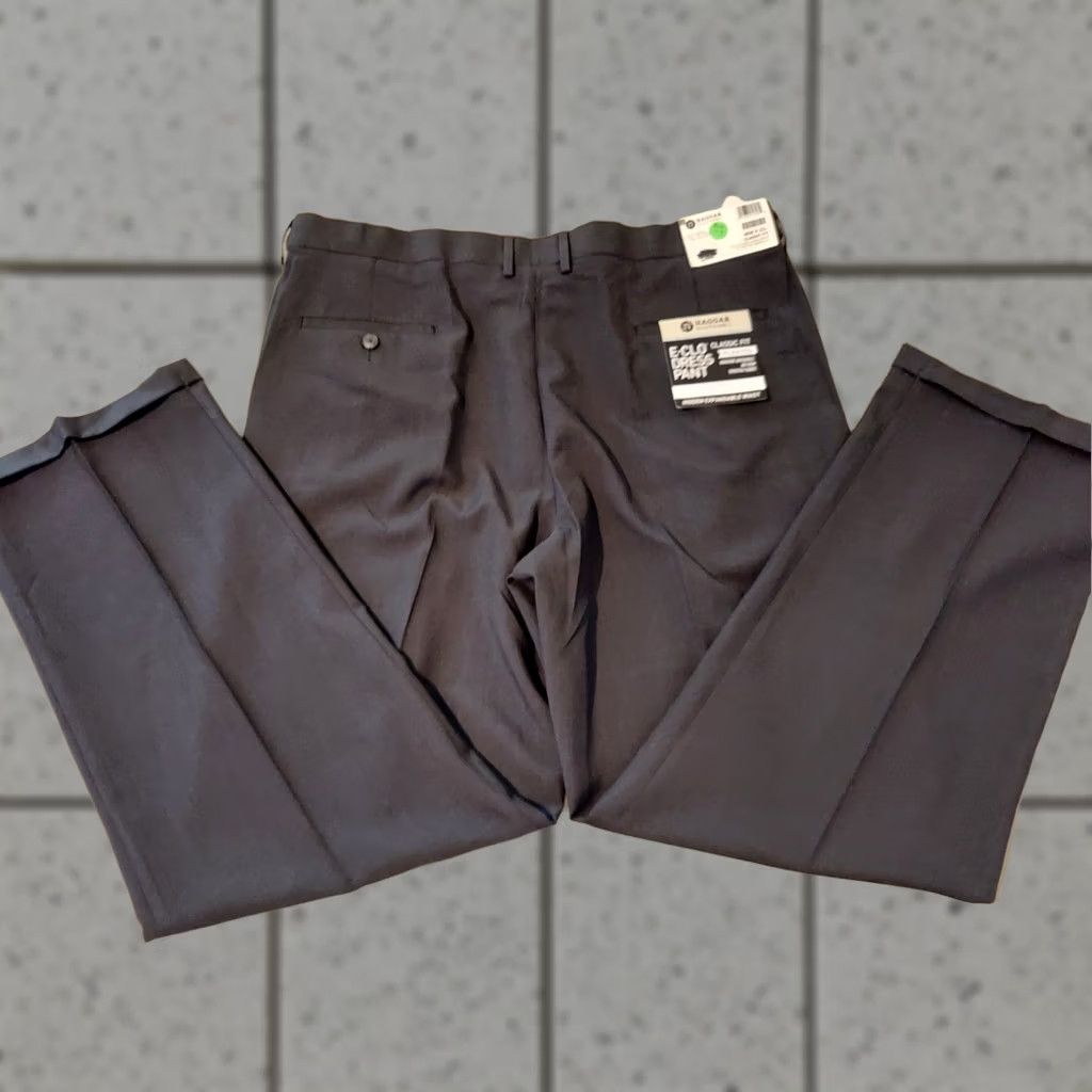 Haggar Haggar Dress Pants Mens 40x32 Black Cotton Regular Trousers Chino Slack Style Size US 40 / EU 56 - 1 Thumbnail