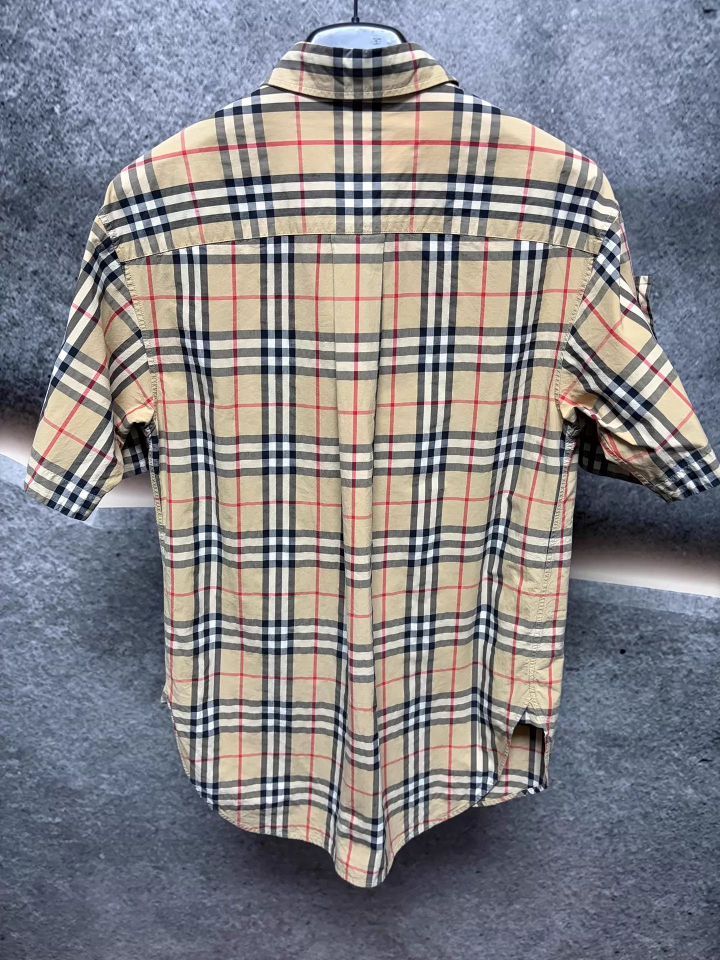 Burberry Burberry Check Short Sleeve Shirt Wmns UK6 VGC Size XS / US 0-2 / IT 36-38 - 2 Thumbnail