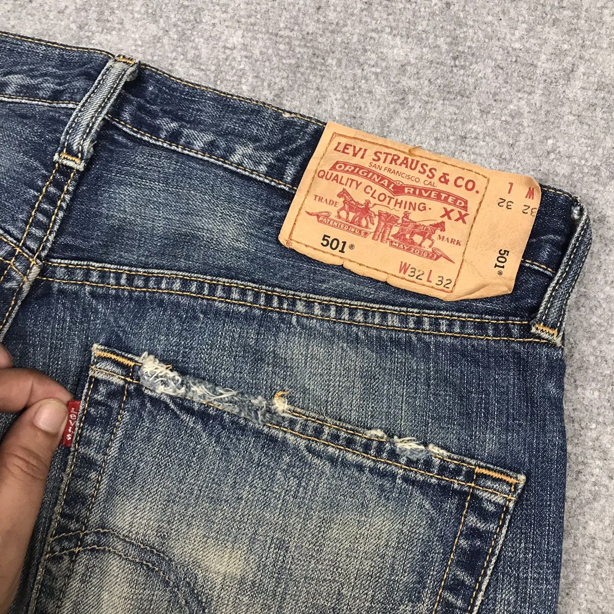 Levi's Vintage Clothing VINTAGE LEVIS 501 32X33 DISTRESSED DENIM PANTS Size US 32 / EU 48 - 12 Thumbnail
