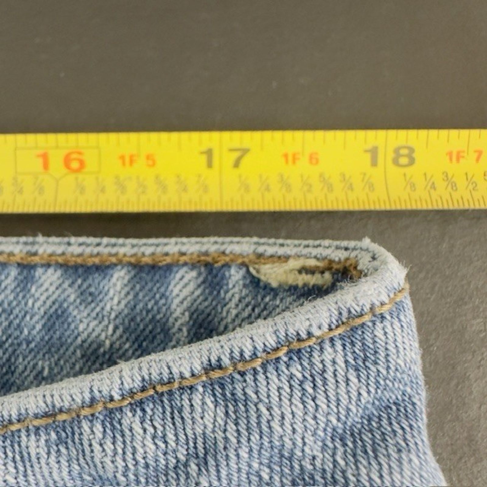 Lee Lee Lower on the Waist, Denim Jean Shorts 16M Grandma VTG Size 38" / US 16 / IT 52 - 8 Thumbnail