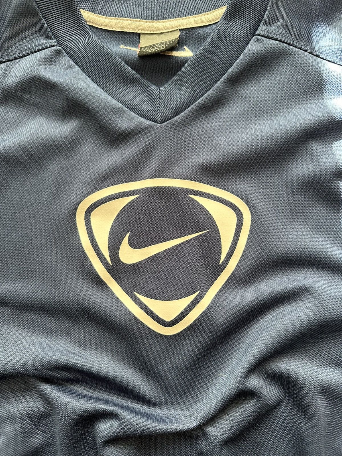 Nike × Vintage Vintage Nike Y2K Soccer Top Size US M / EU 48-50 / 2 - 3 Thumbnail