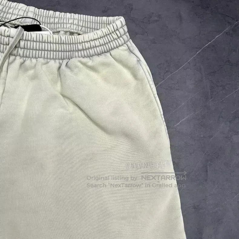 Balenciaga Balenciaga Distressed Beige Logo Shorts. Size US 34 / EU 50 - 4 Thumbnail