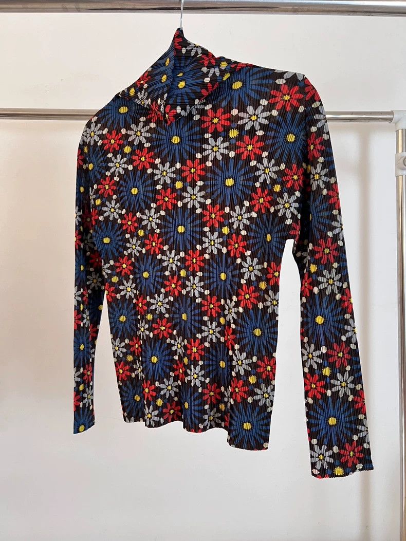 Issey Miyake Issey Miyake size:3 A vintage red and blue floral long-sle Size S / US 4 / IT 40 - 2 Thumbnail