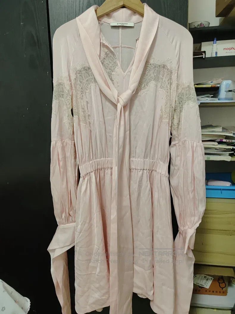 Givenchy Givenchy Size36 Pink Lace Dress, Size 36 Size M / US 6-8 / IT 42-44 - 2 Thumbnail