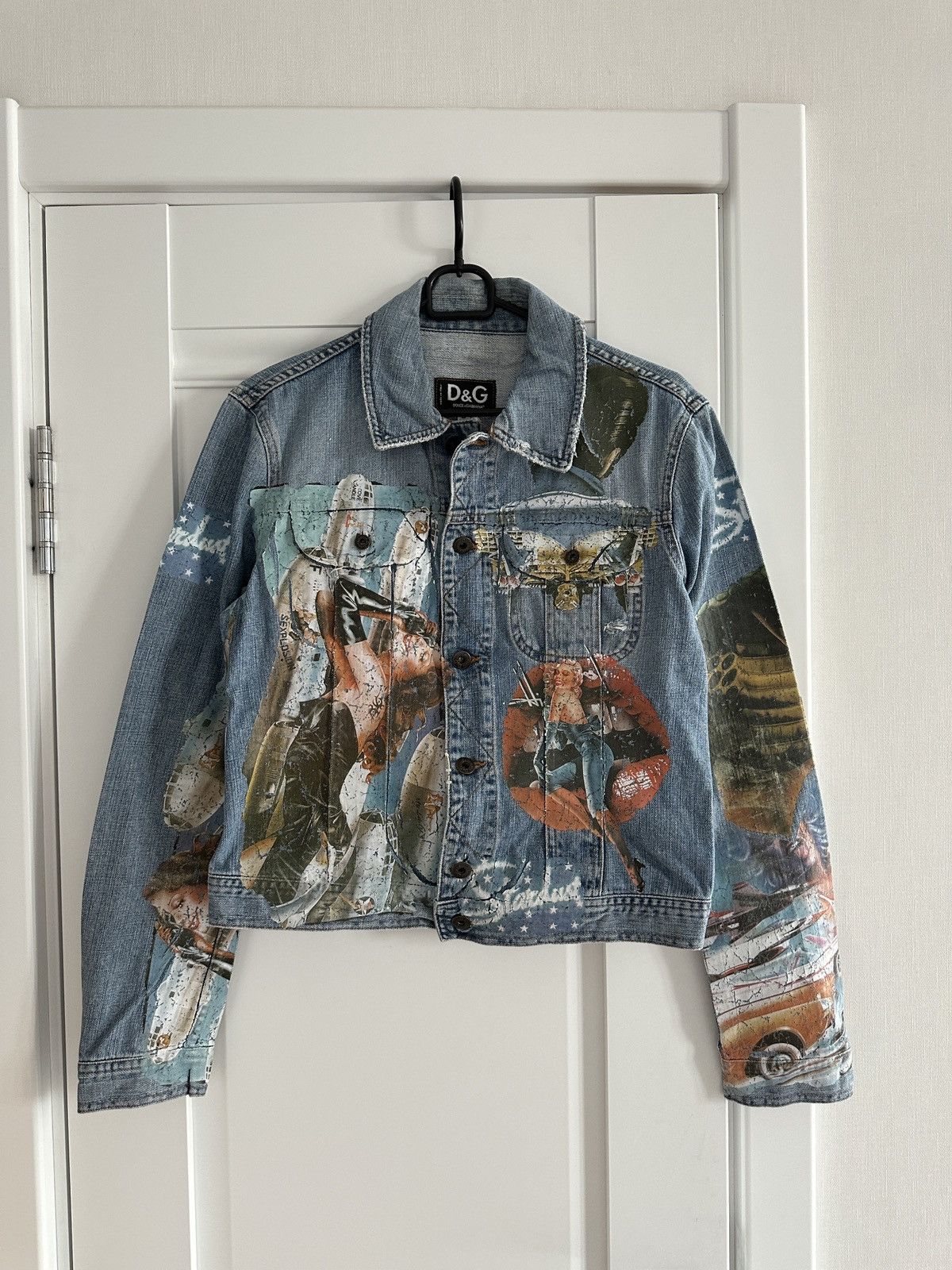 Dolce & Gabbana Vintage Dolce & Gabbana Pin Up Girls Retro Car Denim Jacket Size L / US 10 / IT 46 - 13 Thumbnail