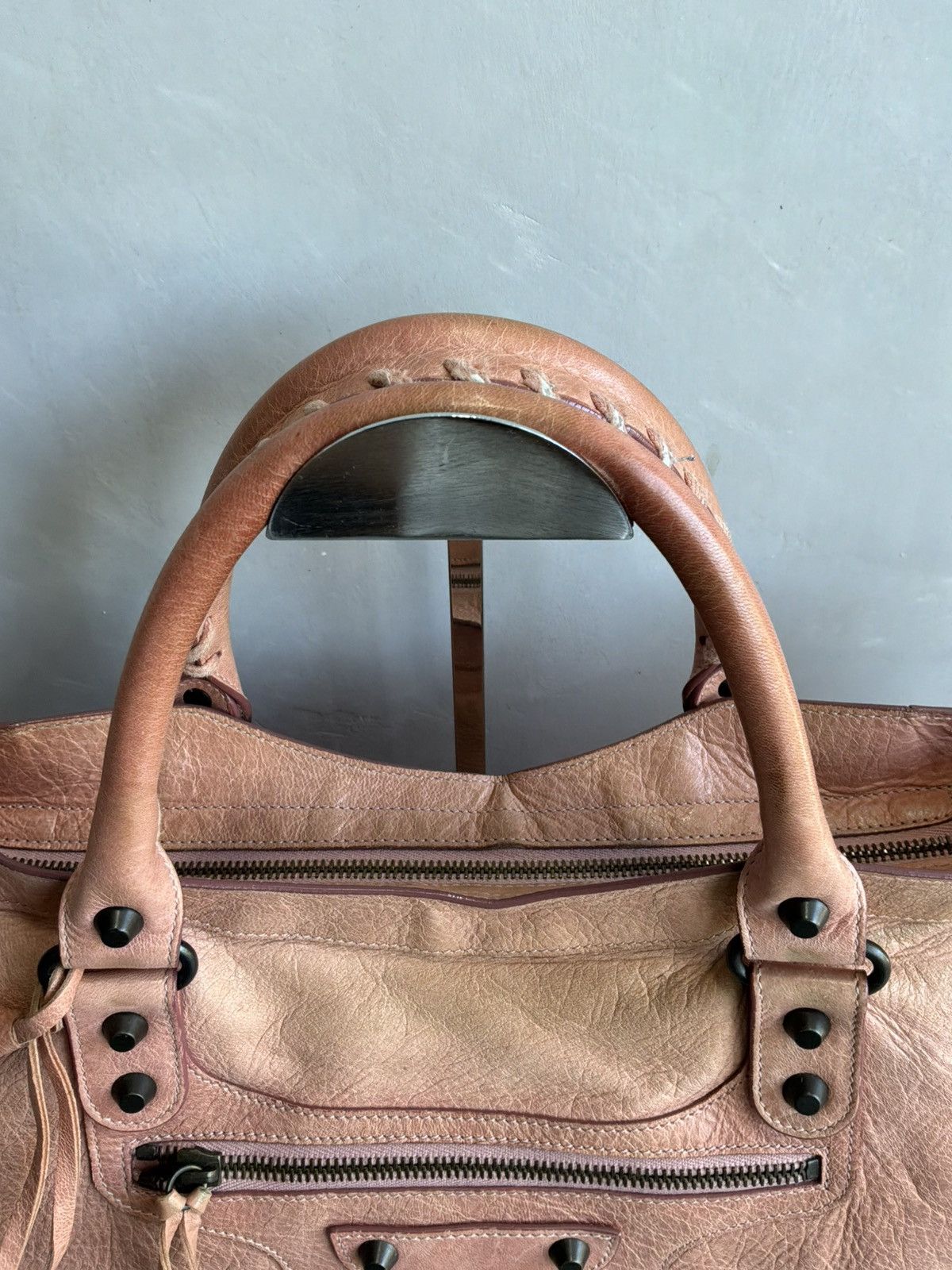 Balenciaga Balenciaga - Classic City - Salmon Pink Lambskin Leather Bag Size ONE SIZE - 6 Thumbnail