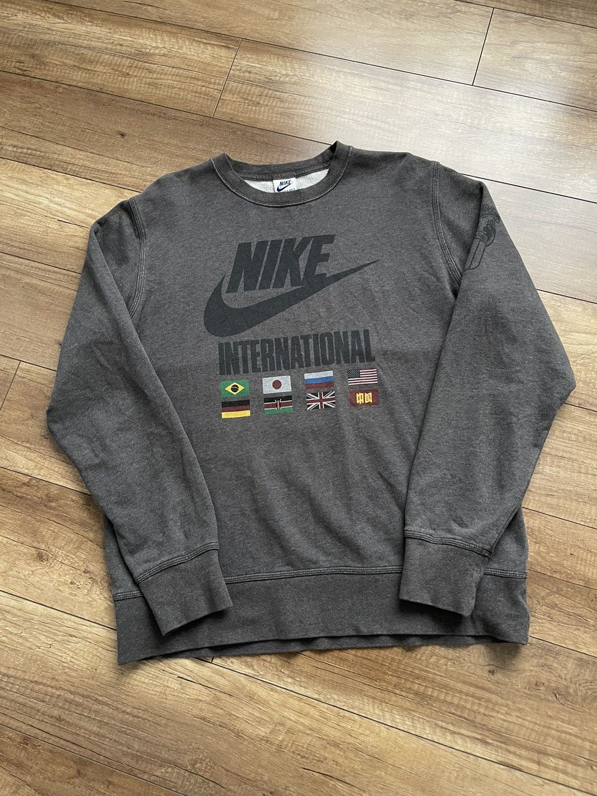 Other Nike Vintage International Track Field Sweatshirt Crewneck Size US XL / EU 56 / 4 - 11 Thumbnail
