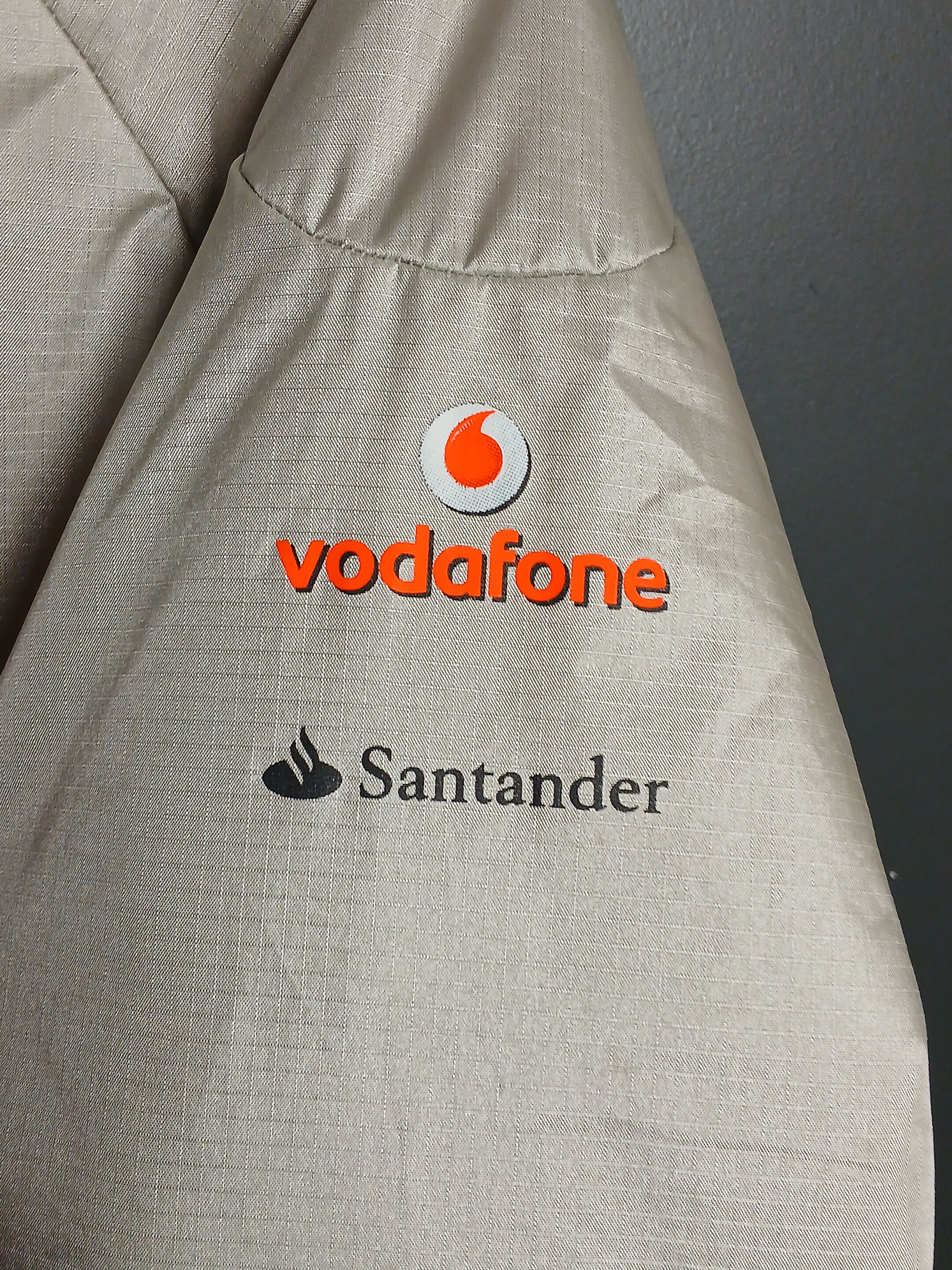 Formula 1 × Mercedes-Benz Mercedes-Benz Vodafone F1 Racing Jacket Size L / US 10 / IT 46 - 7 Thumbnail