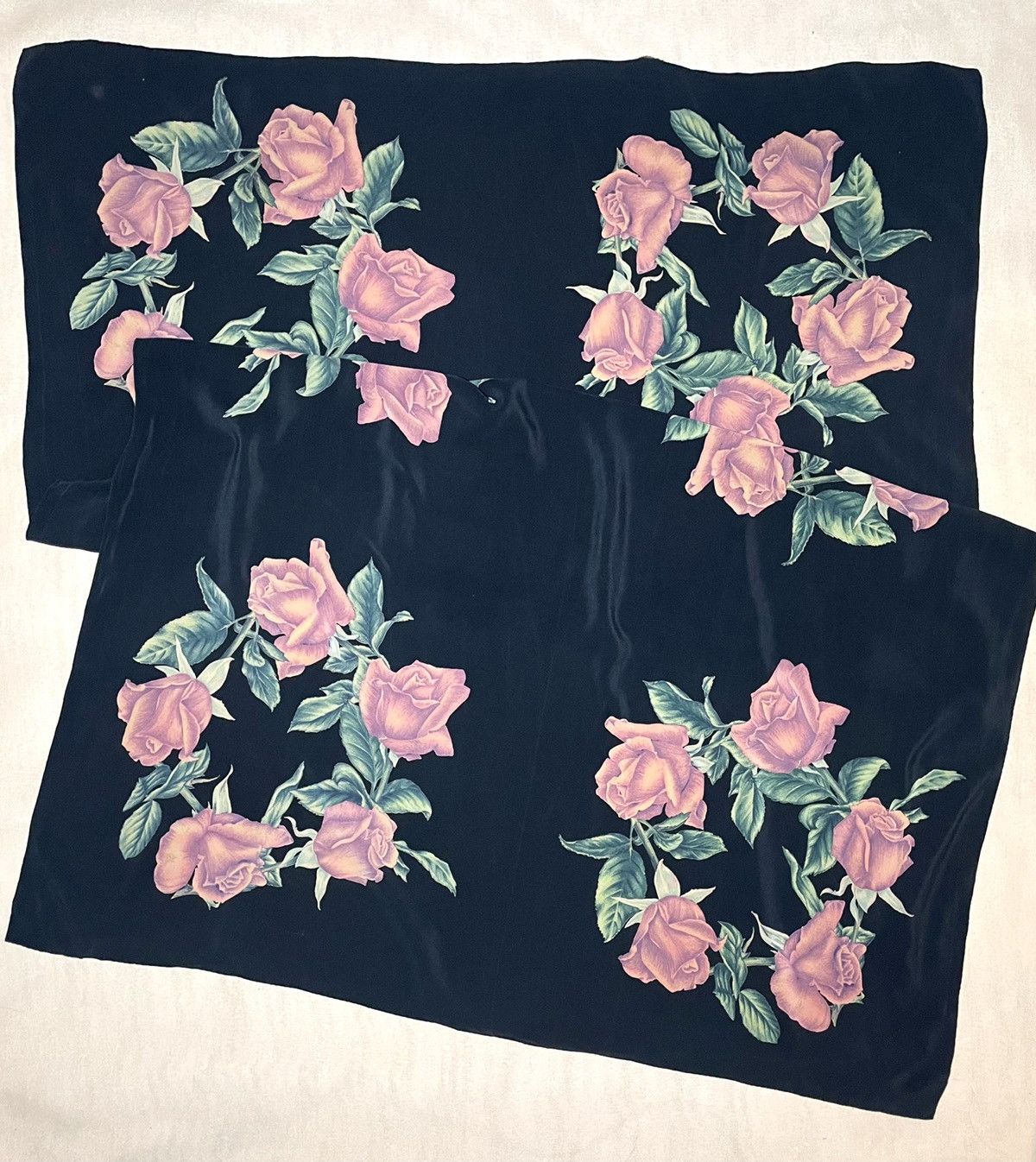 Fabric Brand & Co. Fabric Frontline Zurich black floral scarf Size ONE SIZE - 4 Thumbnail