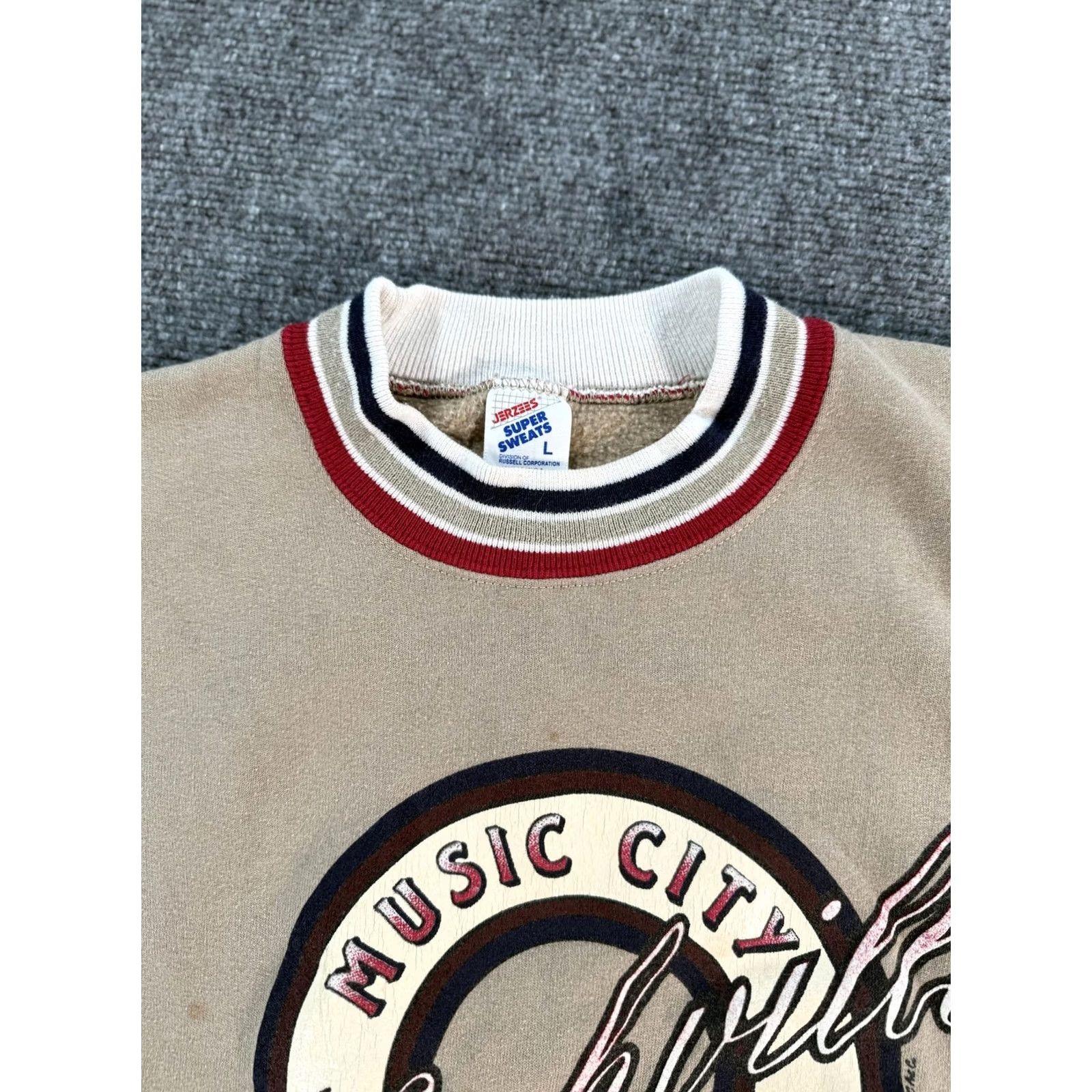Jerzees VINTAGE Jerzees Nashville Music City Crewneck Sweatshirt Mens Large Tan USA 90s Size US L / EU 52-54 / 3 - 3 Thumbnail