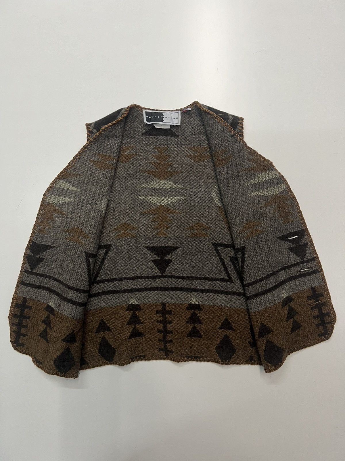Native VINTAGE RHONDA STARK NATIVE VEST Size US S / EU 44-46 / 1 - 6 Thumbnail