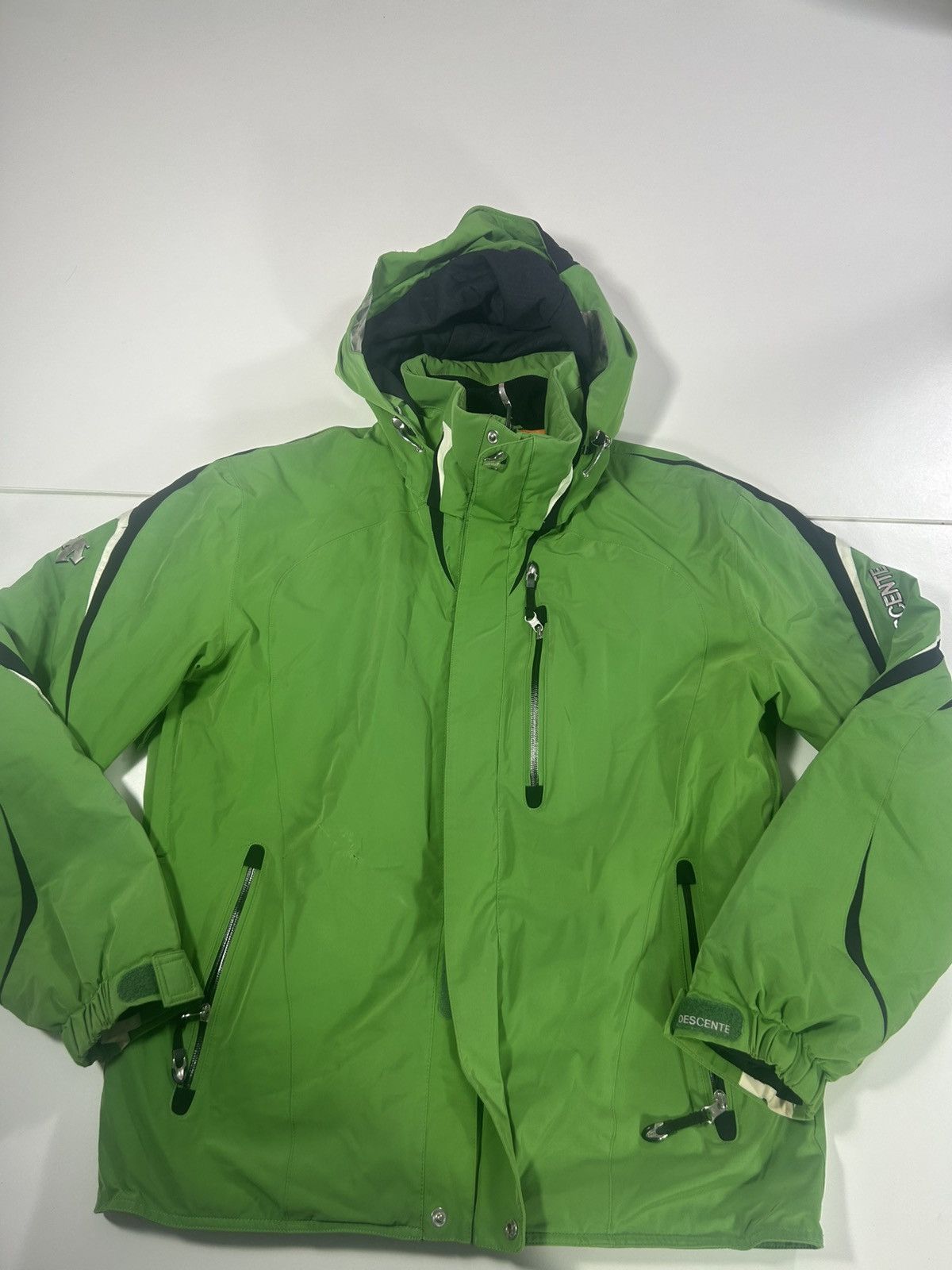 Descente LARGE MENS DECENTE AIRDRIVE TITAN THERMO HOODED JACKET Size US L / EU 52-54 / 3 - 1 Thumbnail