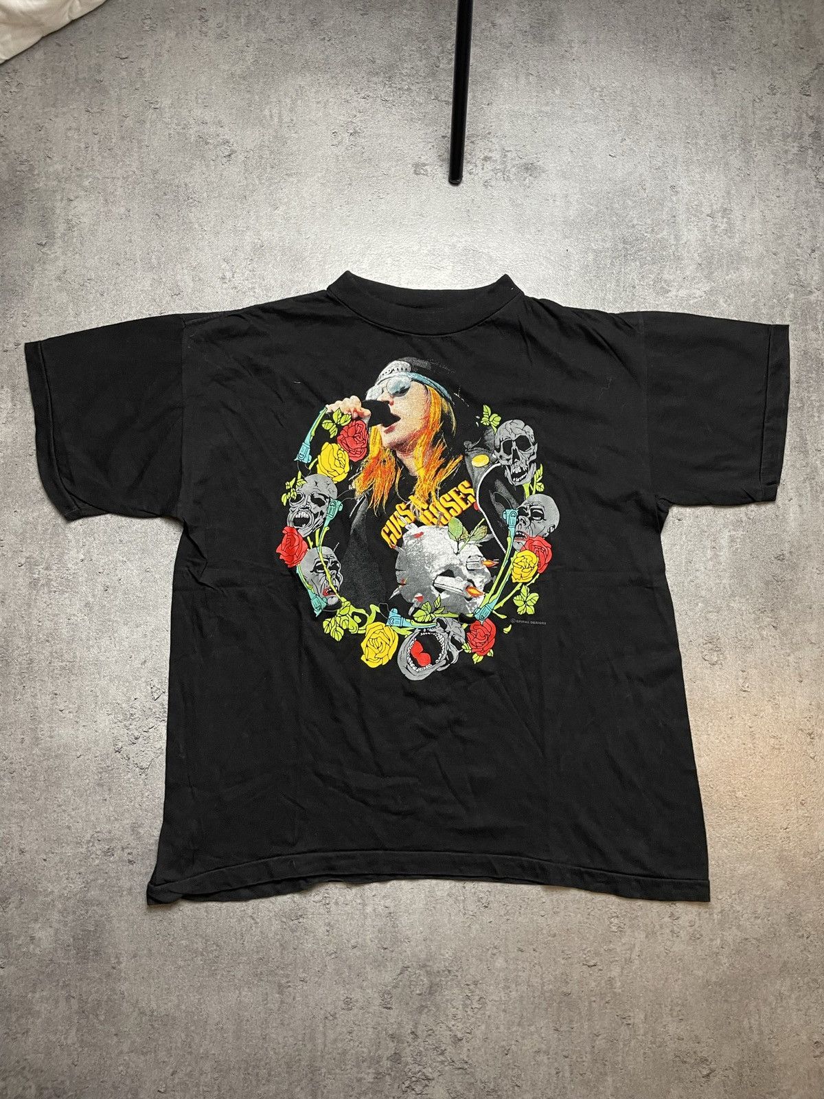 Band Tees × Guns N' Roses × Vintage Guns N Roses band tee black boxy retro vintage single stich Size US L / EU 52-54 / 3 - 1 Thumbnail