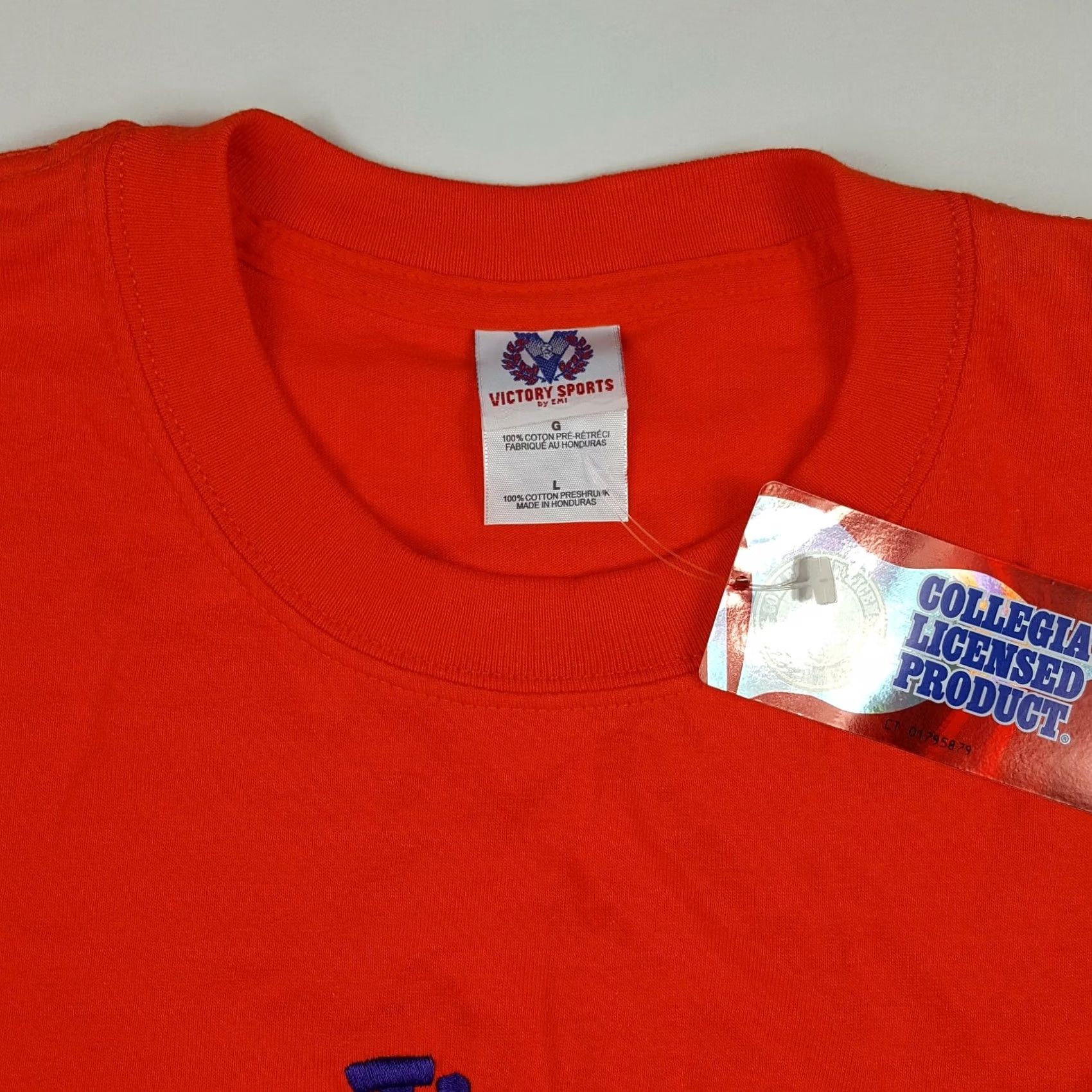 Victory Sportswear VINTAGE Auburn Tigers Men's Large NCAA University Basketball Logo T Shirt Size US L / EU 52-54 / 3 - 4 Thumbnail