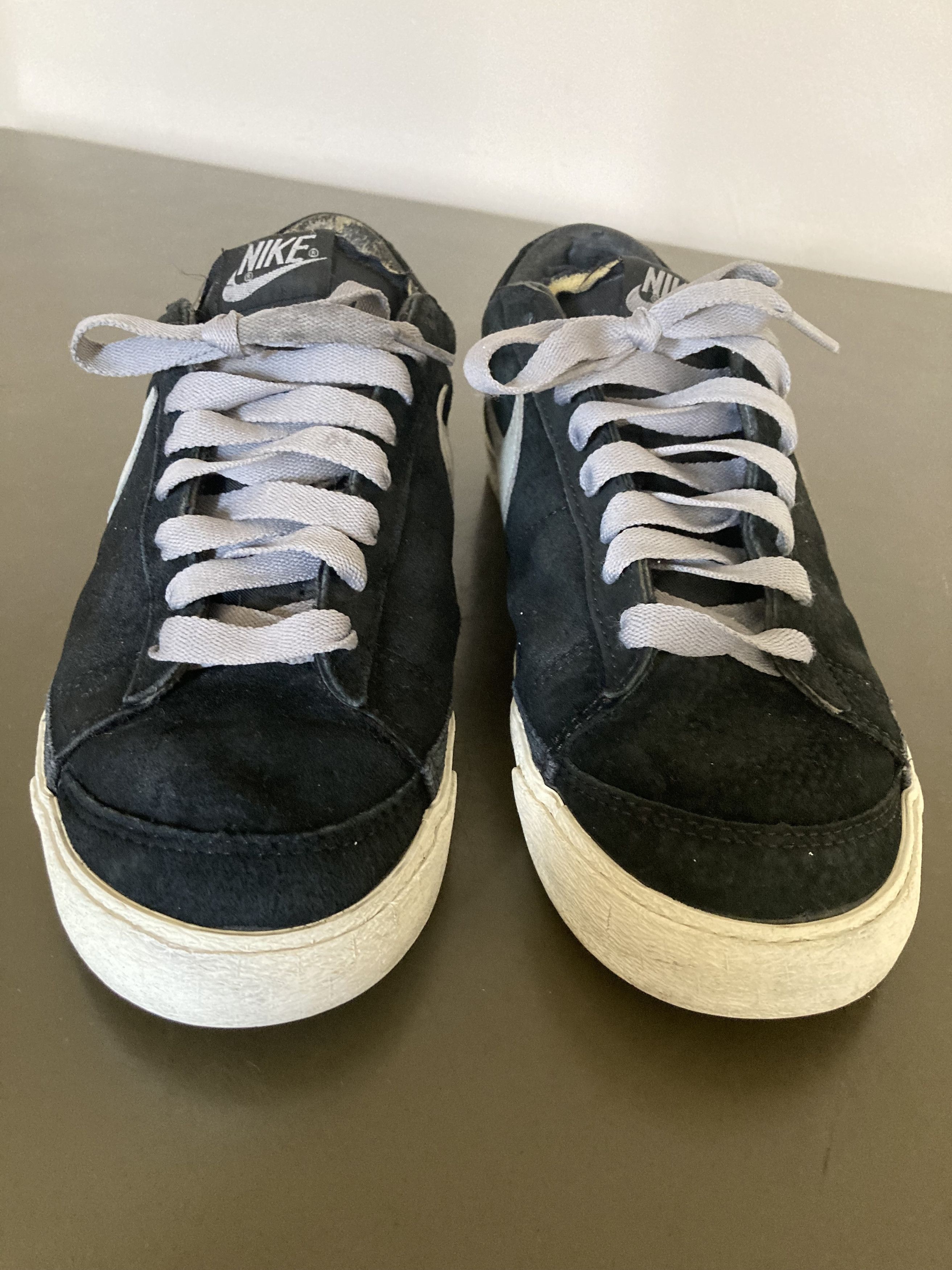 Nike Vintage. Nike Blazer Lo. Black/White from 2002. US10 Size US 10 / EU 43 - 8 Thumbnail