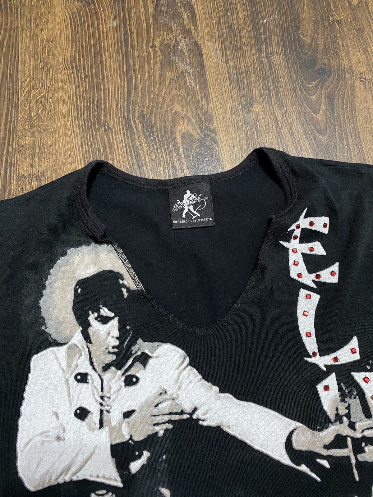 Band Tees Rare vintage band tee Elvis presley Made in USA t shirt Y2k Size US S / EU 44-46 / 1 - 7 Thumbnail