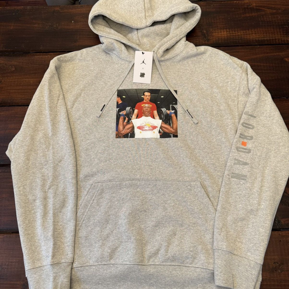 Jordan Brand × Undefeated Air Jordan x Undefeated Weights Hoodie Size US XL / EU 56 / 4 - 2 Thumbnail