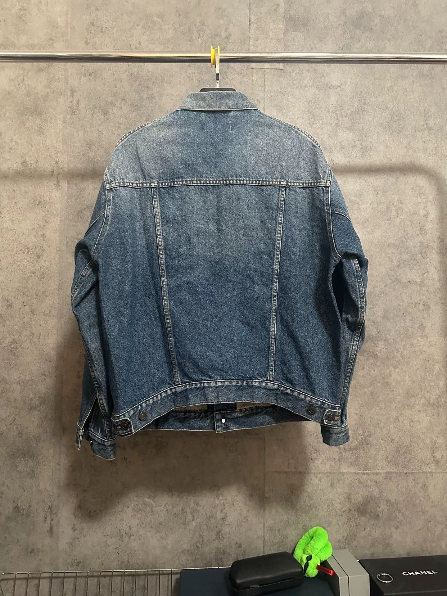 Balenciaga Balenciaga Embroidered Chest Letter Denim Jacket Size US M / EU 48-50 / 2 - 4 Thumbnail