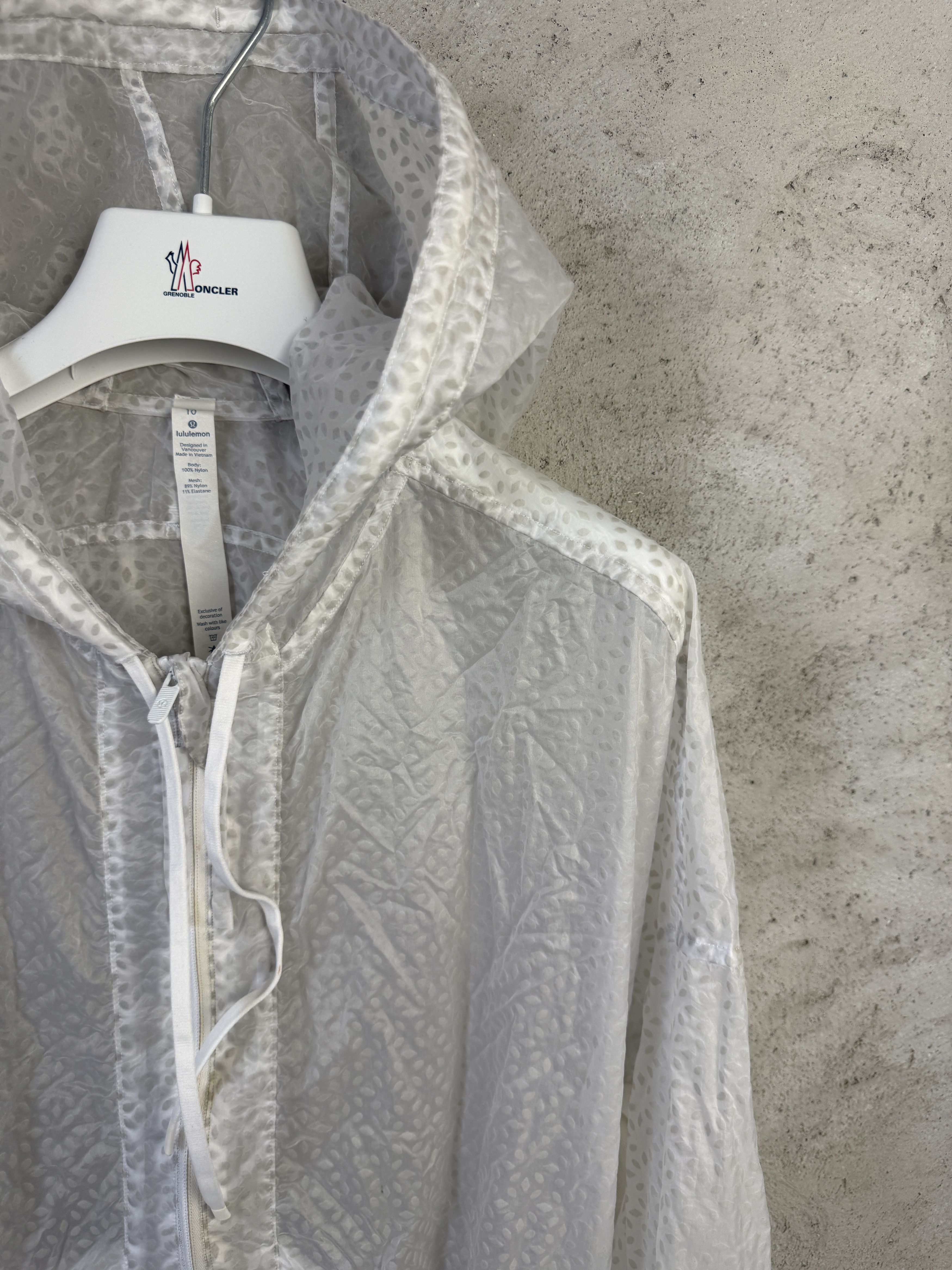 Lululemon Lululemon nylon rain light jacket pilates yoga gym Size L / US 10 / IT 46 - 2 Thumbnail
