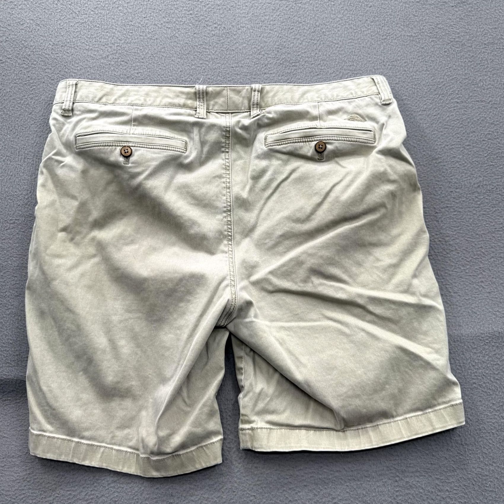 Tommy Bahama Tommy Bahama Shorts Mens 36 Beige Chino Stretch 9 Inseam Casual Cotton Summer Mens Size US 36 / EU 52 - 2 Thumbnail