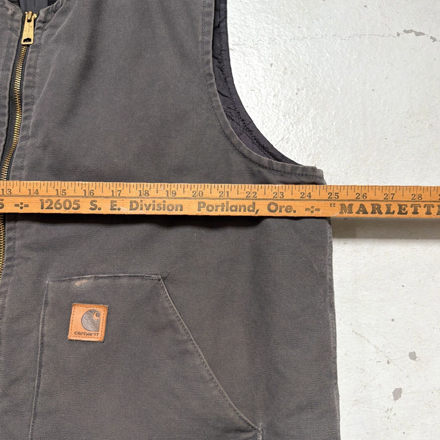 Carhartt VINTAGE Carhartt Vest Canvas Arctic Quilted Lined XL Tall Grey Charcoal Workwear Unisex Adults 90s Y2K Vintage City USA Size US XL / EU 56 / 4 - 4 Thumbnail