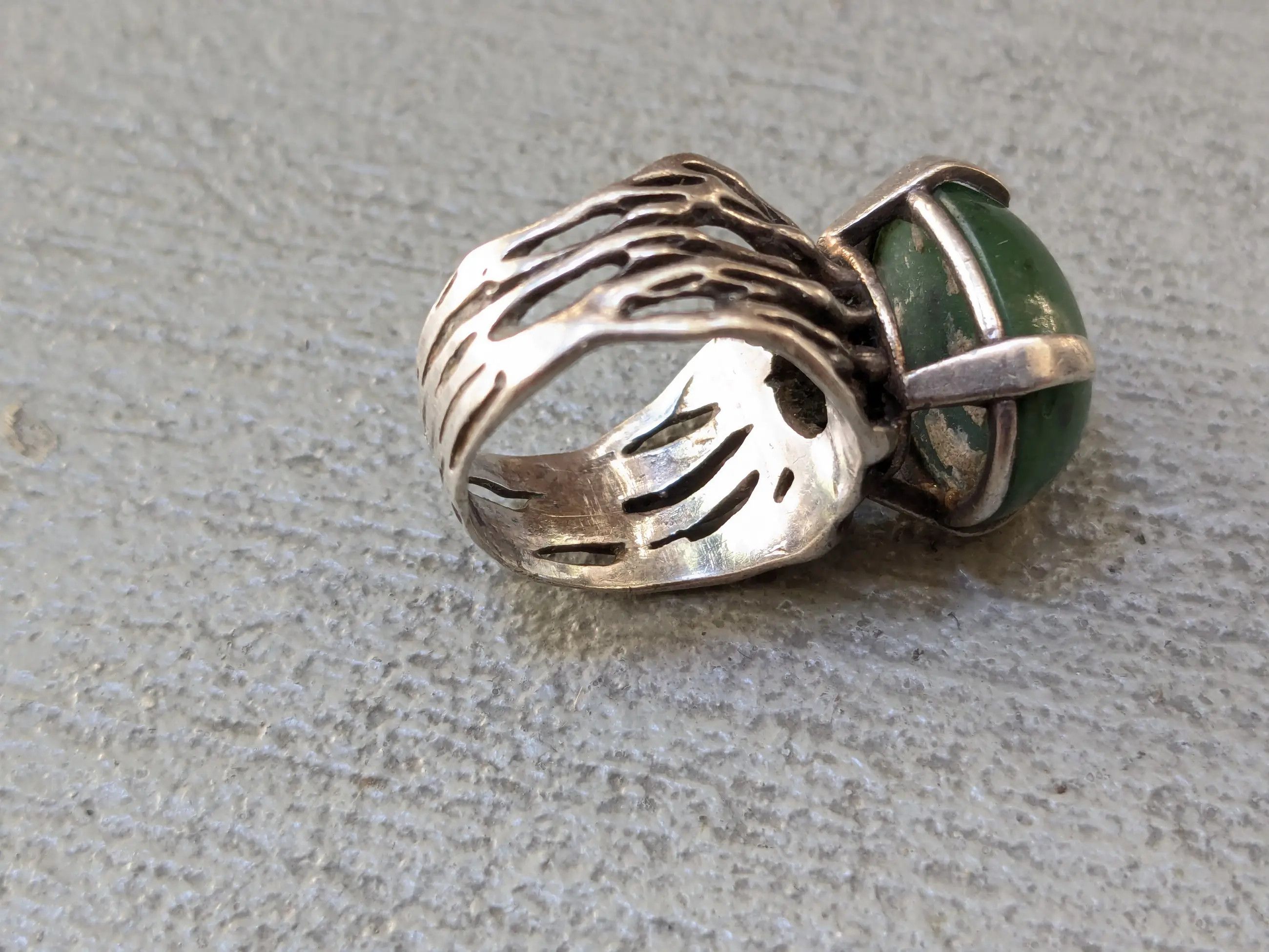Jewelry Vintage Sterling Silver Ring Green Jade Brutalist Modern Size ONE SIZE - 7 Thumbnail