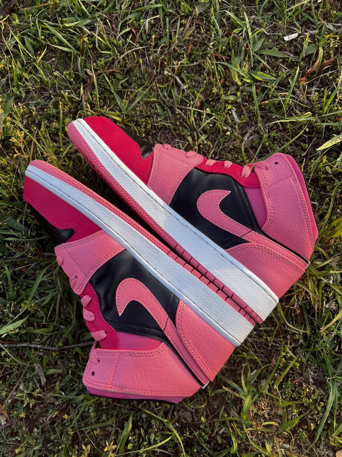 Jordan Brand CLEAN Air Jordan 1 size 6.5 Mens Coral Chalk Pink 2022 Retro Size US 6.5 / EU 39-40 - 4 Thumbnail