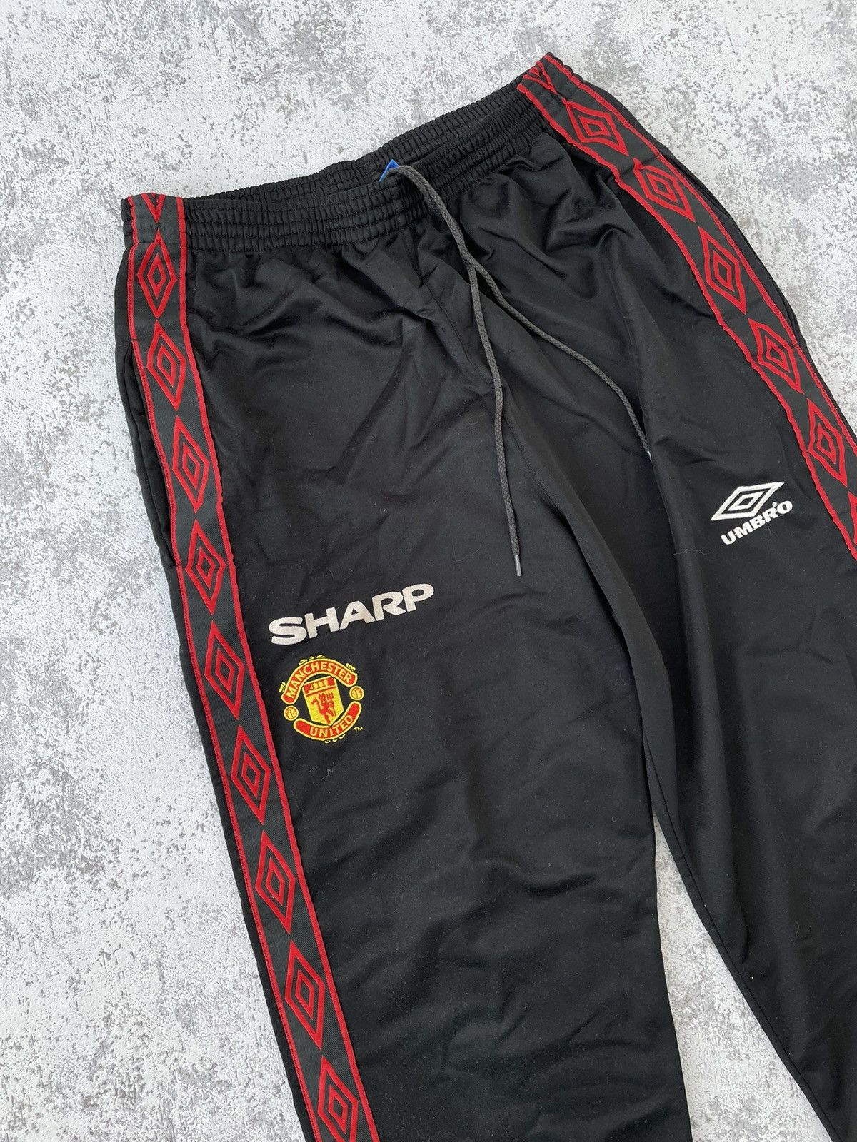Umbro Vnt Rare❗️Manchester United 90s Sharp Umbro Track Pants Size US 34 / EU 50 - 2 Thumbnail