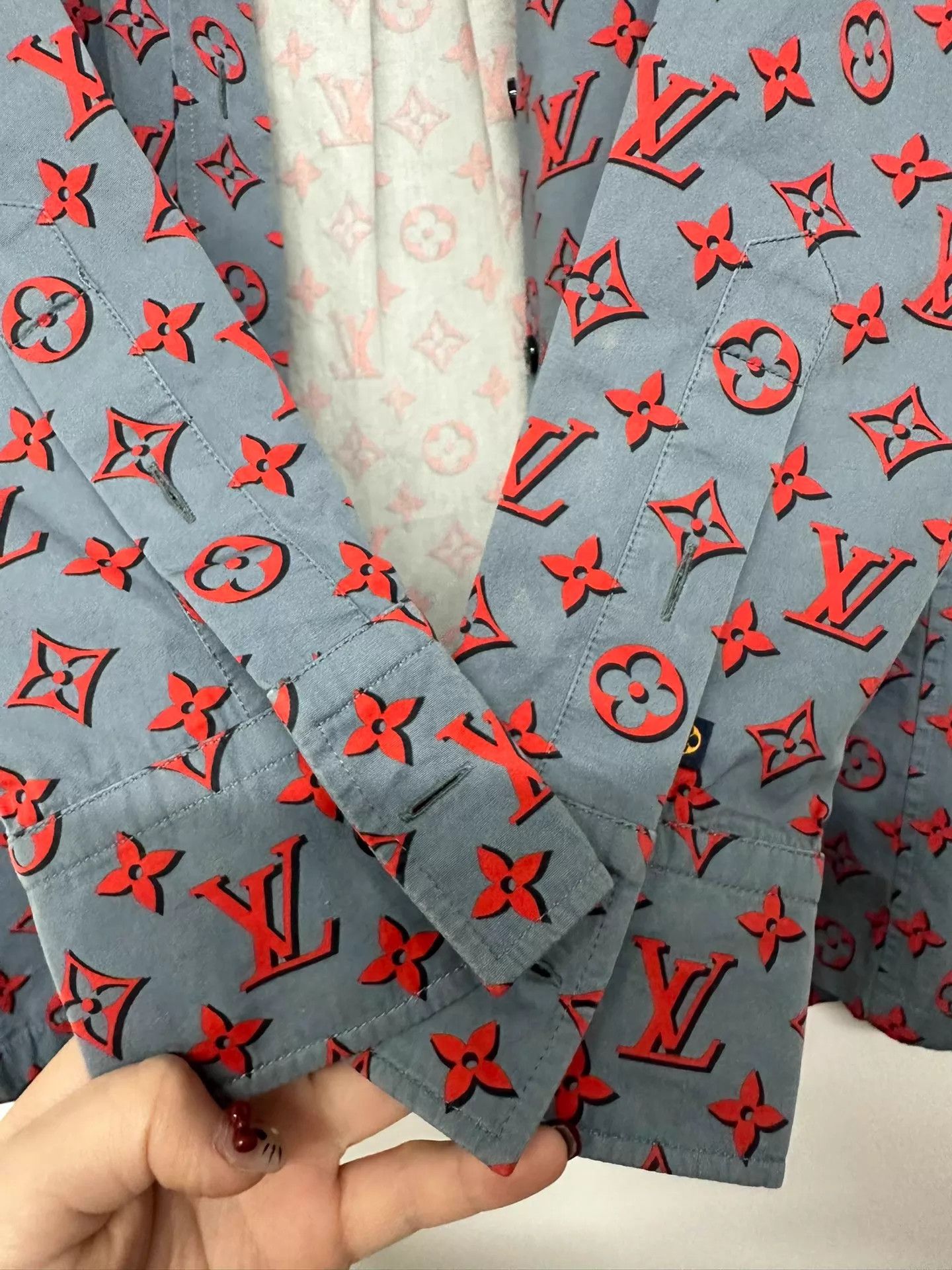 Louis Vuitton Louis Vuitton Monogram Shirt Size 36 Size XS / US 0-2 / IT 36-38 - 7 Thumbnail