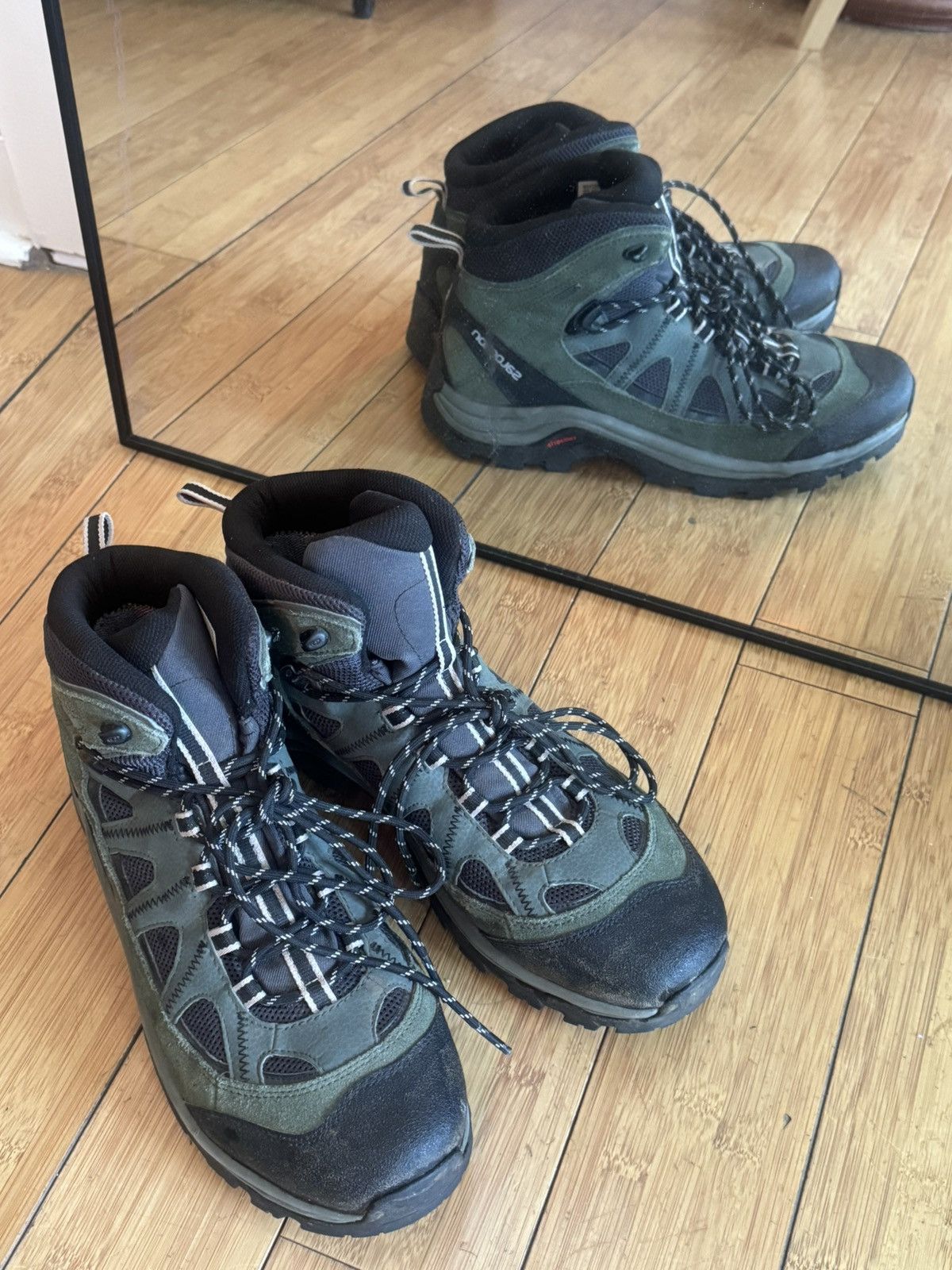 Salomon Salomon trail boots Size US 10 / EU 43 - 2 Thumbnail