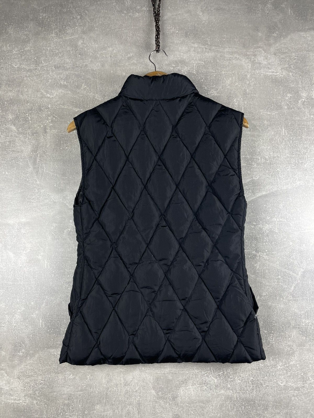 Moncler Moncler Vintage 00s Black Diamond Quilted Down Filling Vest Size XS / US 0-2 / IT 36-38 - 5 Thumbnail