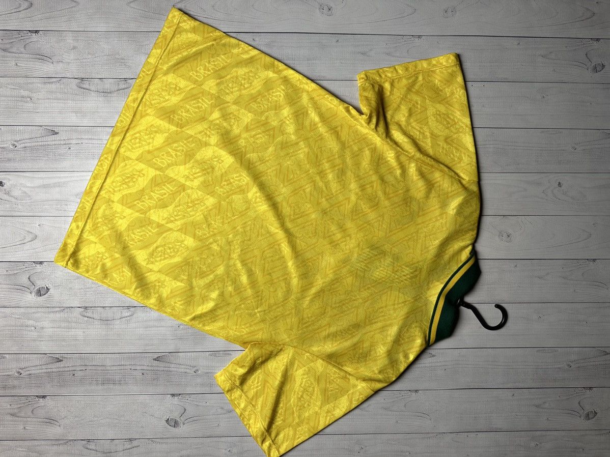 Umbro Vintage Umbro yellow Brazil soccer jersey shirt Brasil M Size US M / EU 48-50 / 2 - 7 Thumbnail
