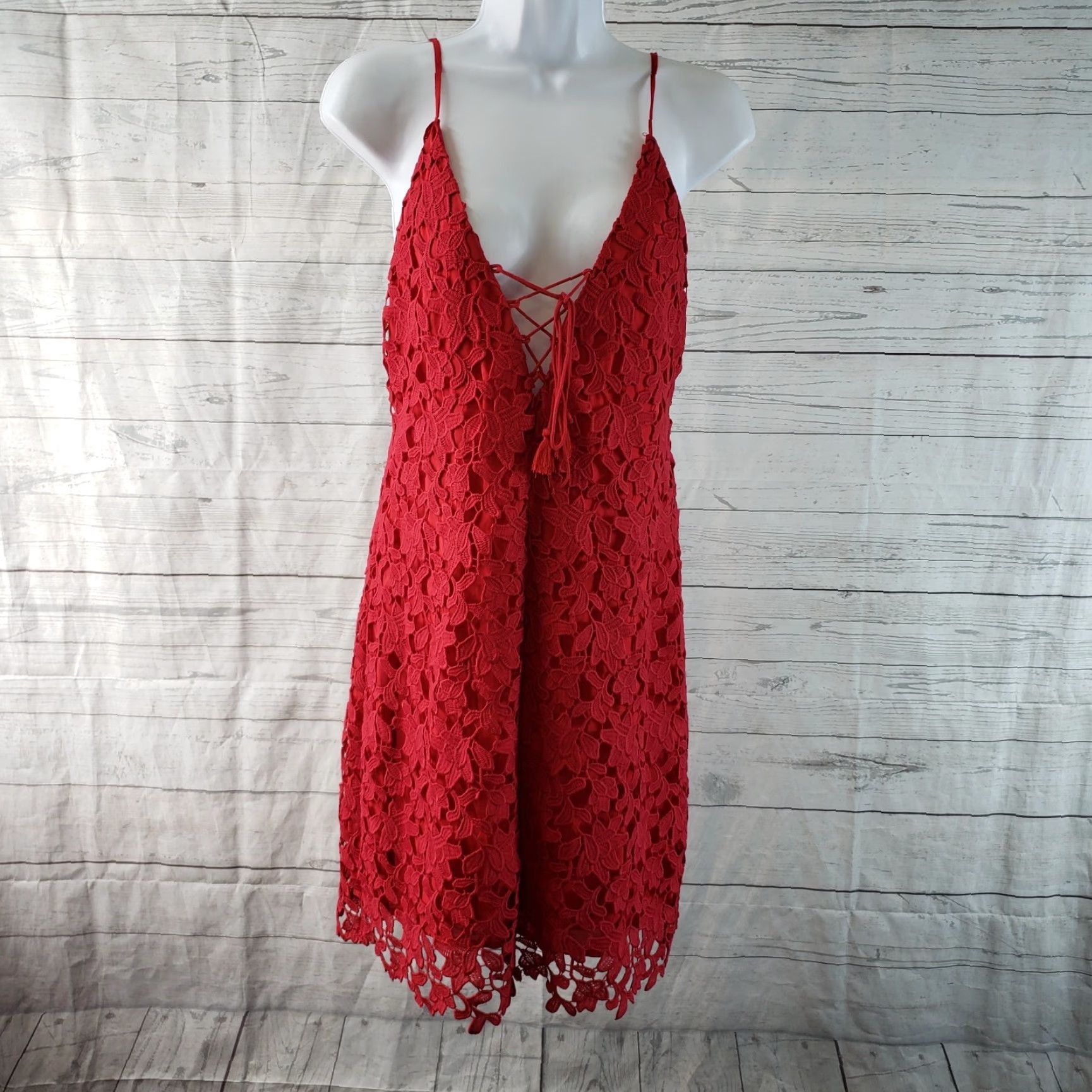 Vintage VINTAGE? No. The Jetset Diaries Women Mini Dress Red Crimson Sleeveless V-Neck Zip Short Dress Size M / US 6-8 / IT 42-44 - 2 Thumbnail