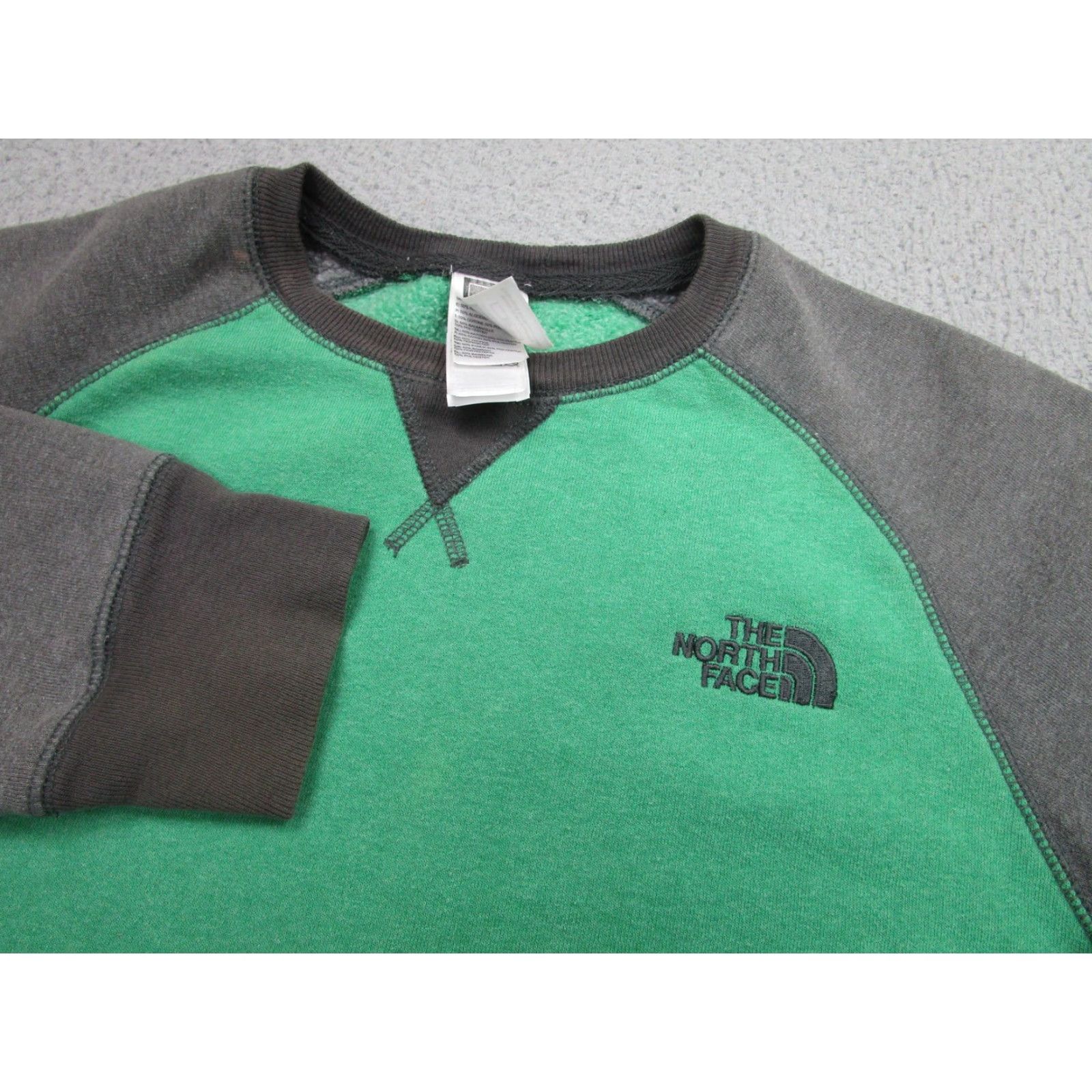 The North Face The North Face Sweatshirt Mens Small Green Gray Crewneck Fleece Pullover Logo Size US S / EU 44-46 / 1 - 3 Thumbnail